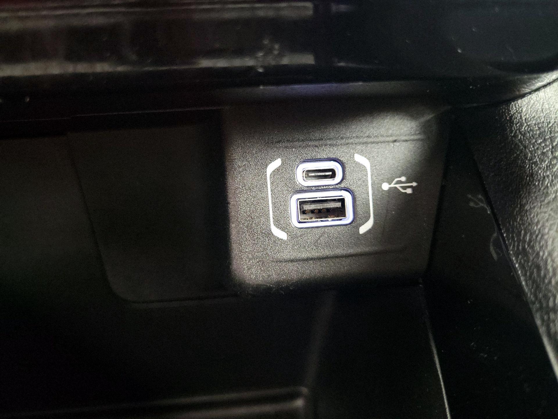 Thumbnail: 2022 Jeep Compass - 18