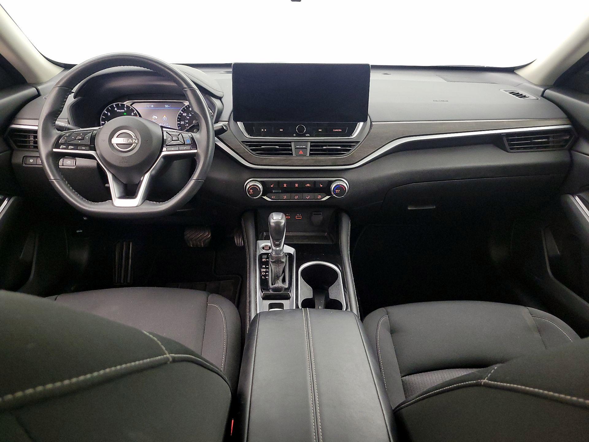 Thumbnail: 2023 Nissan Altima - 9