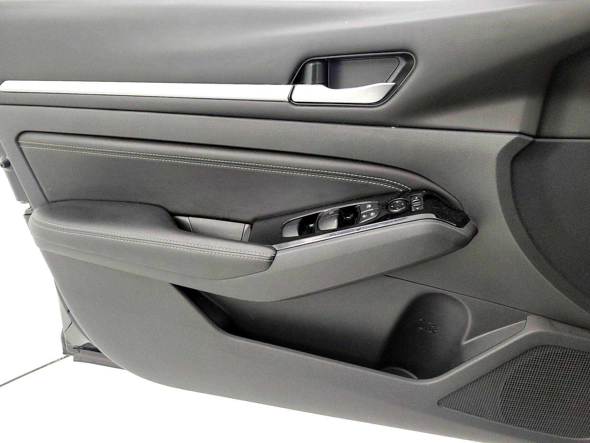 Thumbnail: 2023 Nissan Altima - 12