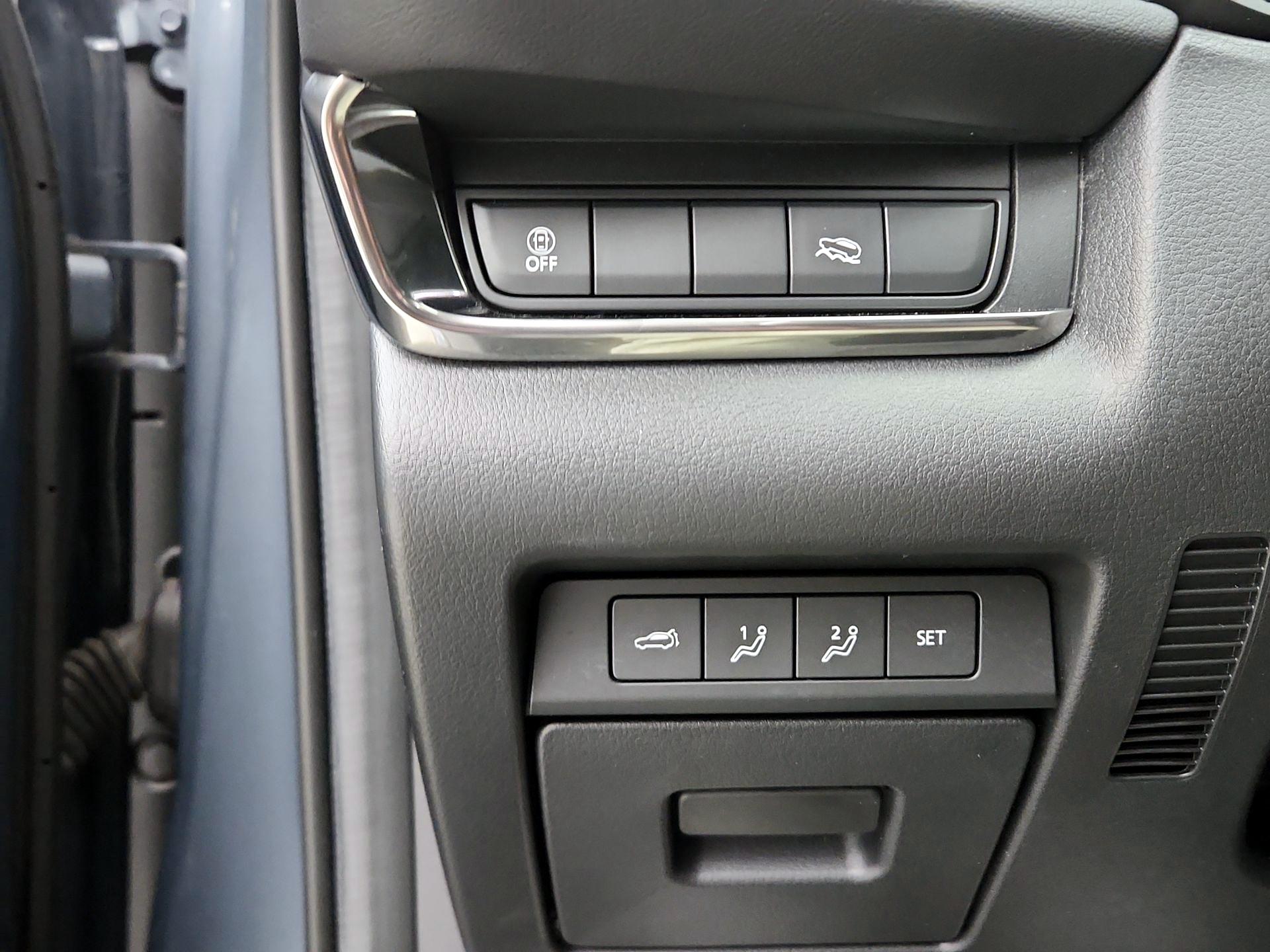 Thumbnail: 2023 Mazda CX-30 - 13