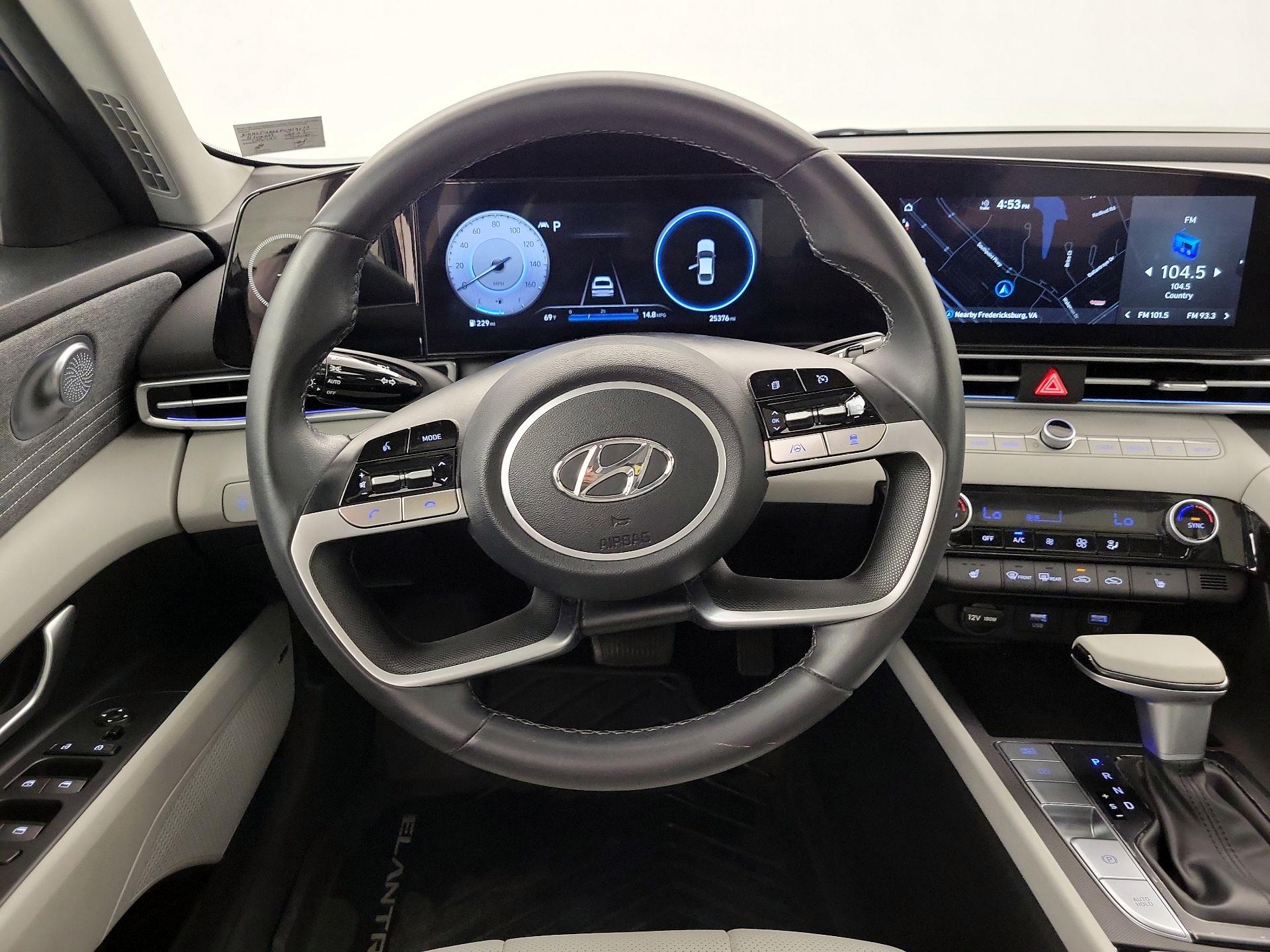 Thumbnail: 2023 Hyundai Elantra - 10
