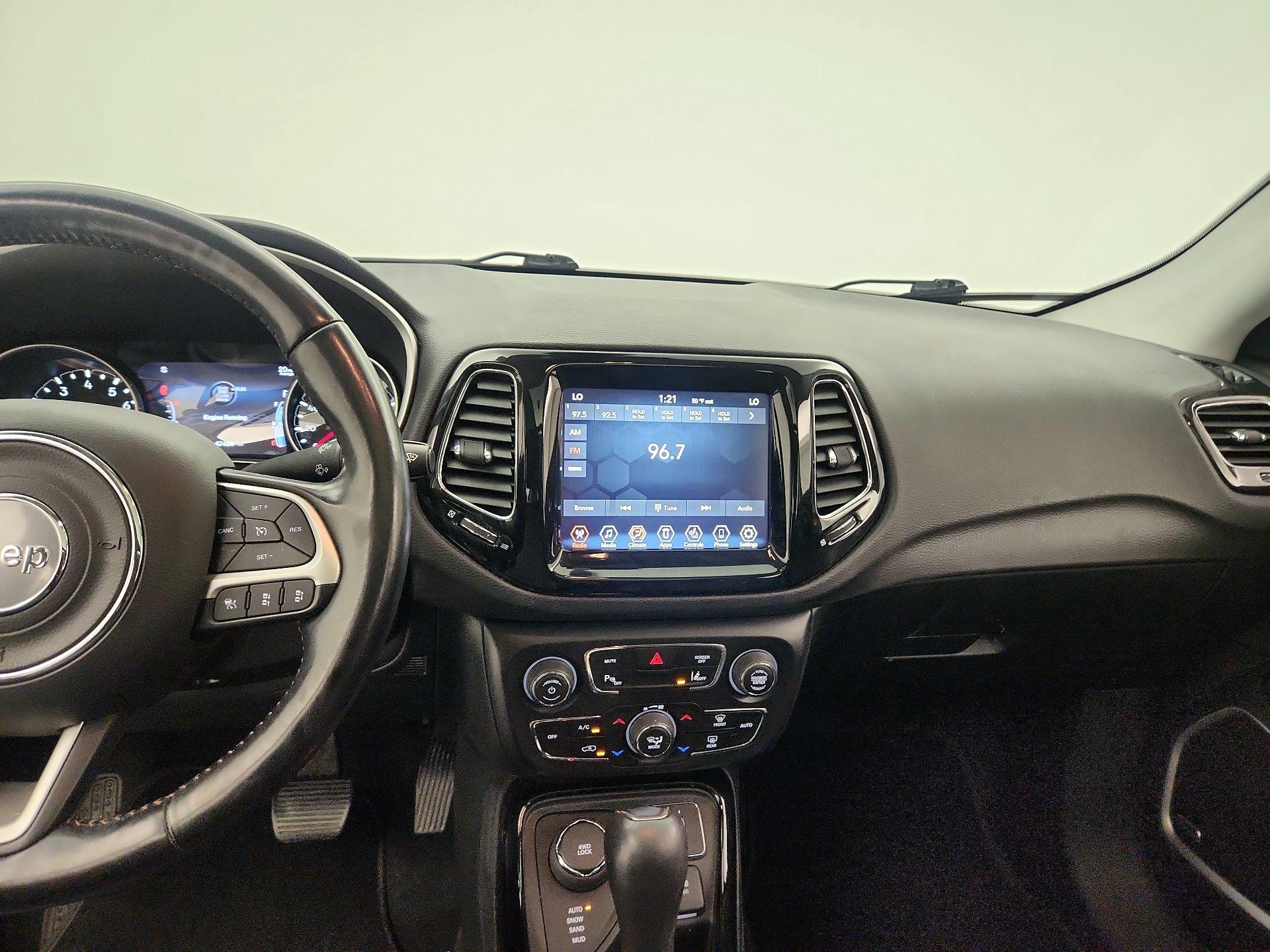 Thumbnail: 2021 Jeep Compass - 9