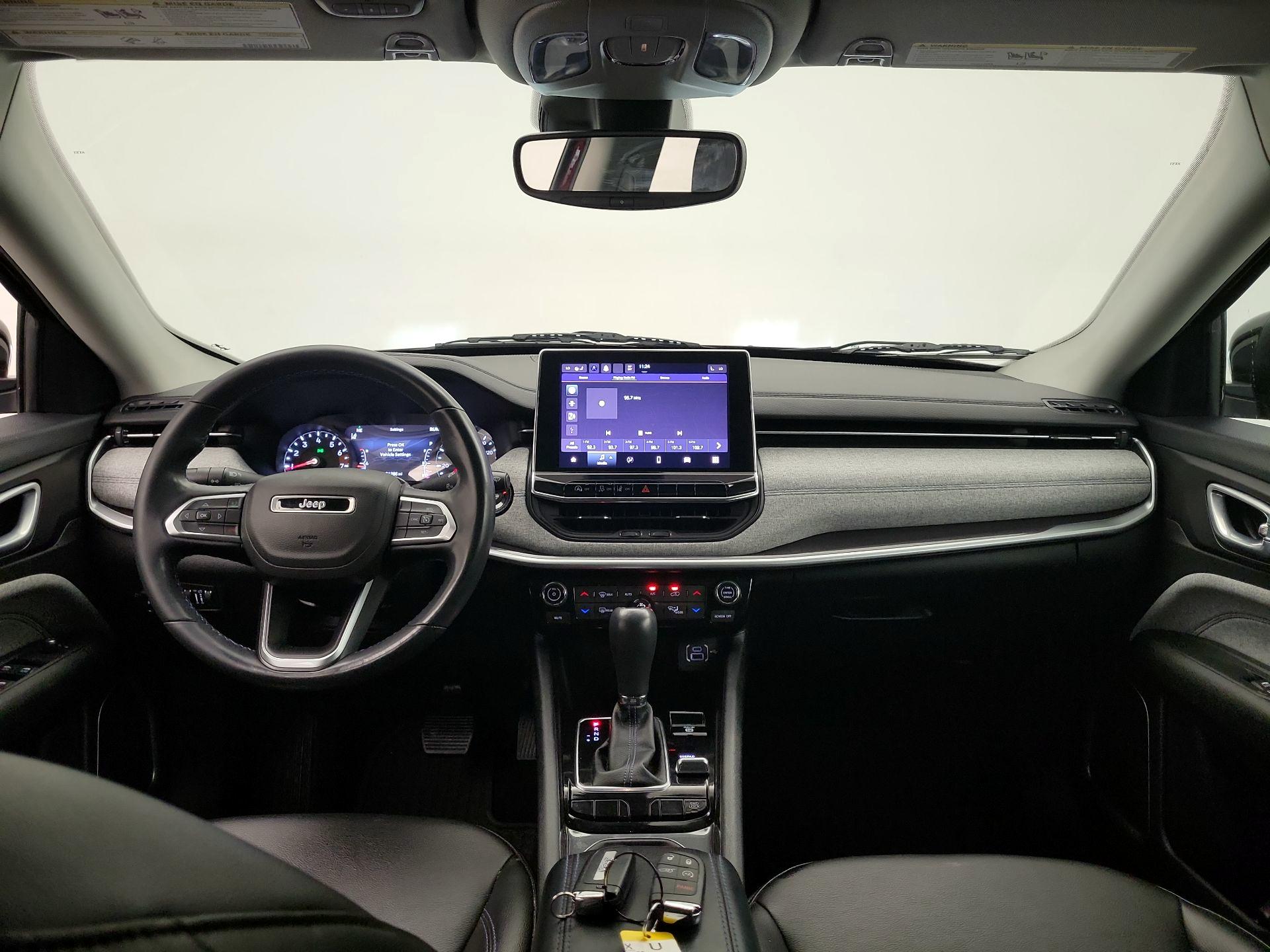 Thumbnail: 2022 Jeep Compass - 9