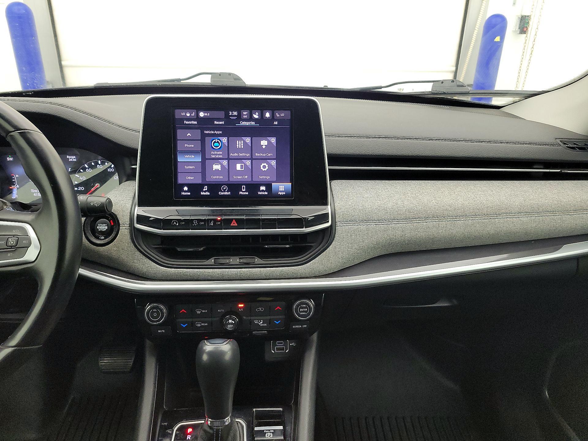 Thumbnail: 2022 Jeep Compass - 9