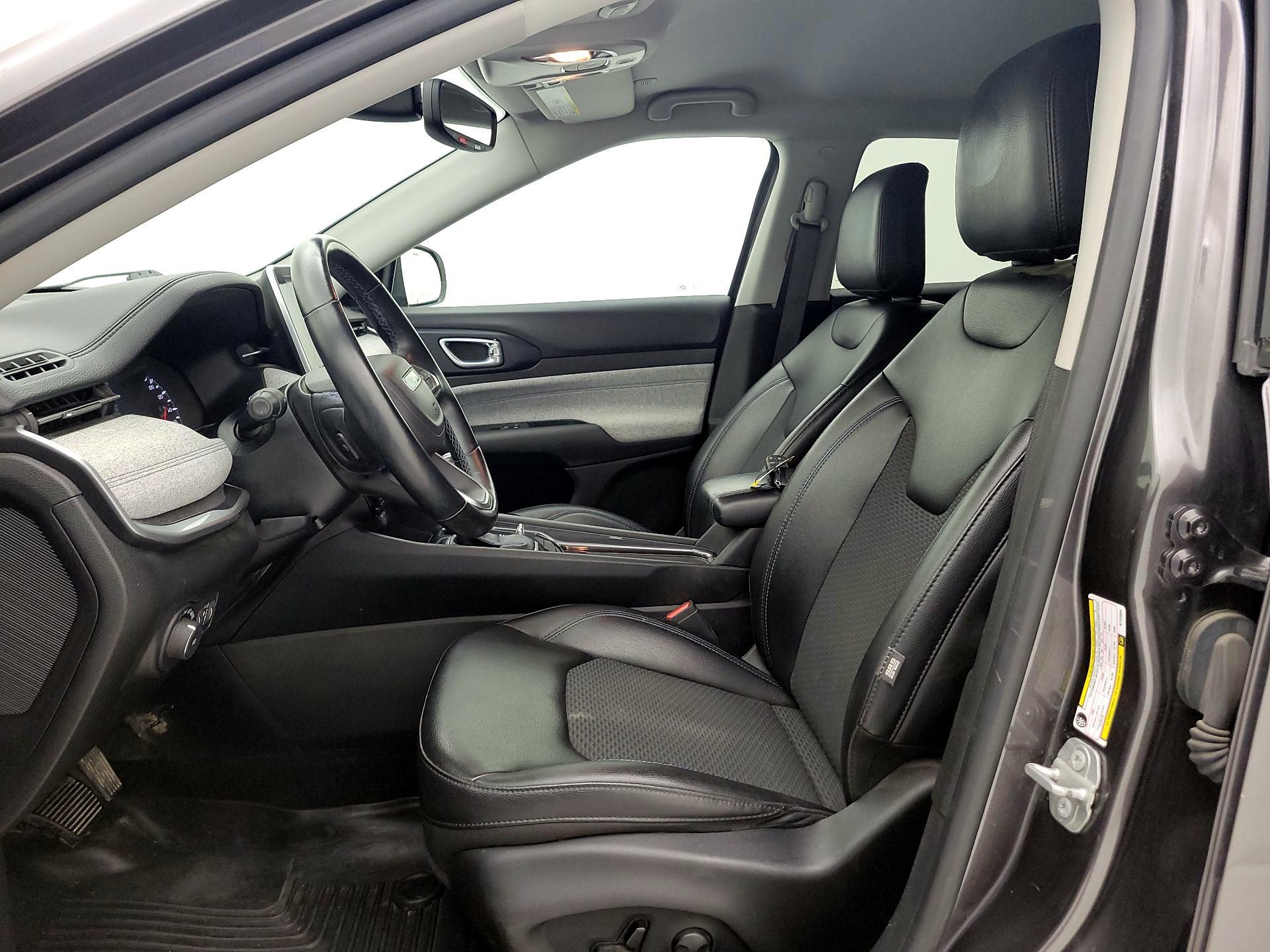 Thumbnail: 2022 Jeep Compass - 11