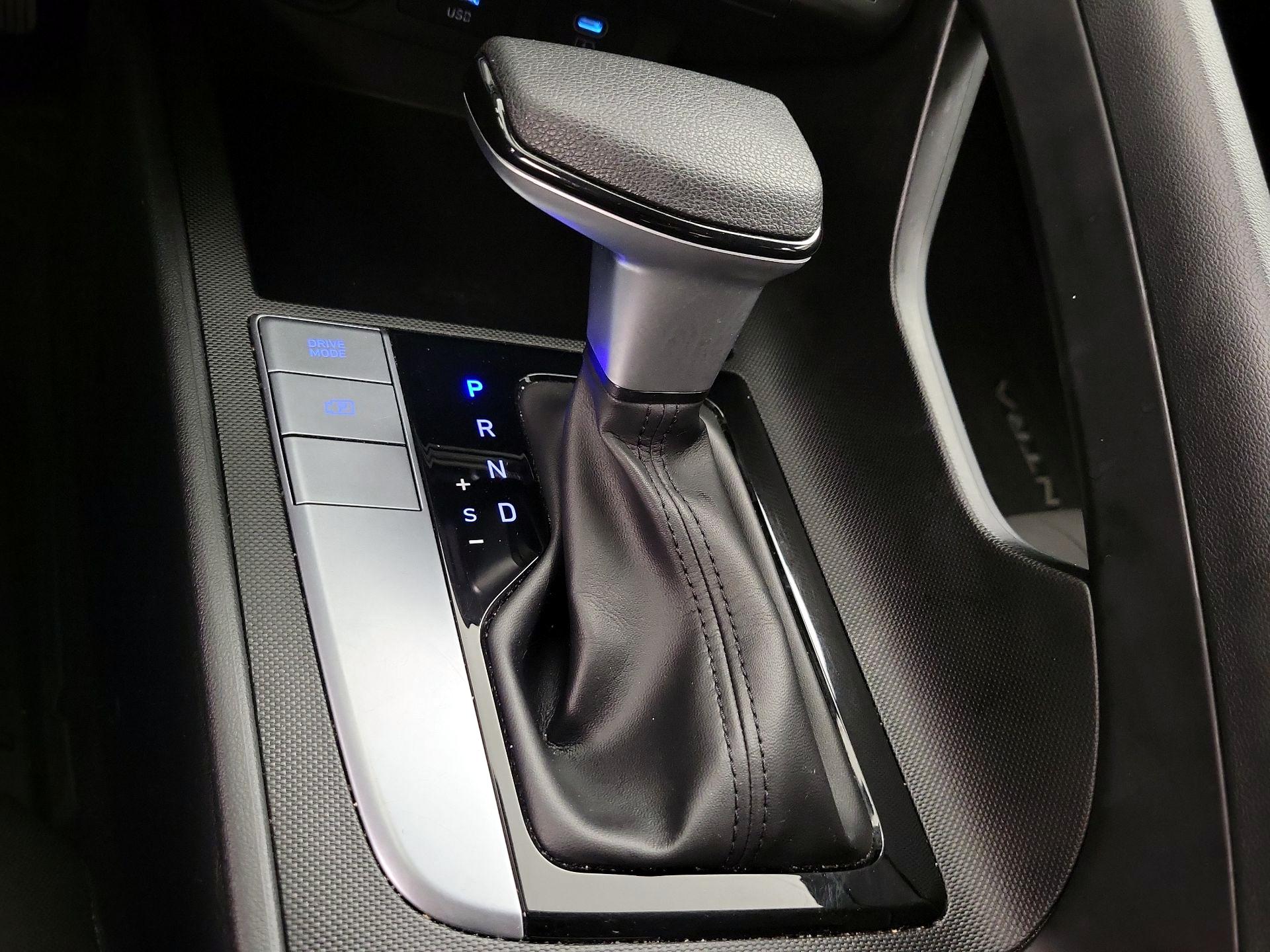 Thumbnail: 2024 Hyundai Elantra - 18