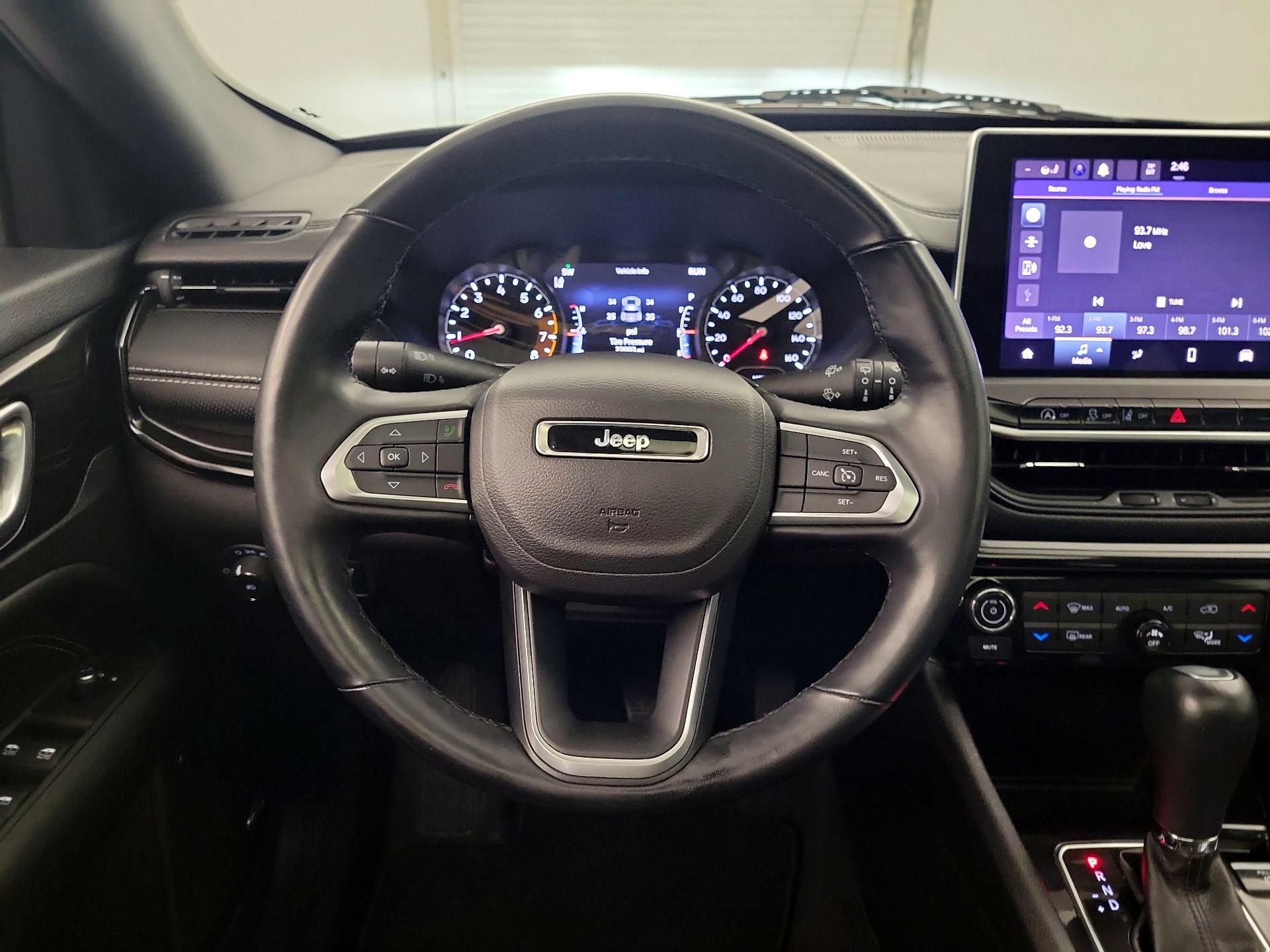 Thumbnail: 2022 Jeep Compass - 10