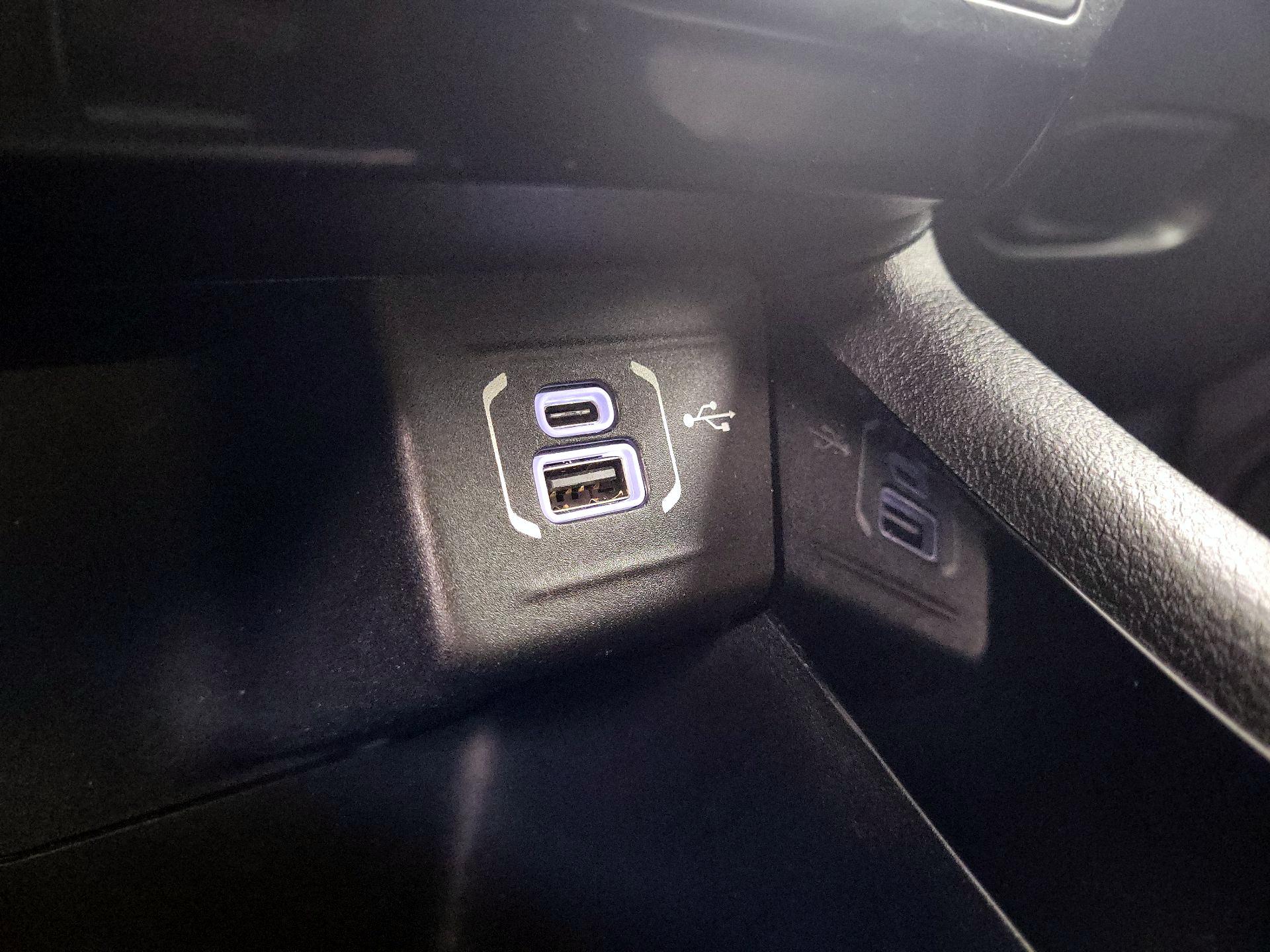 Thumbnail: 2022 Jeep Compass - 18