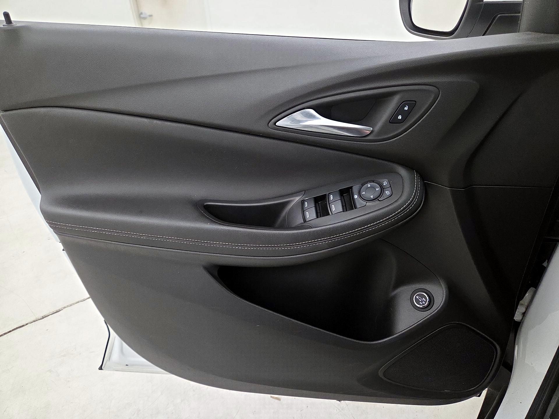 Thumbnail: 2023 Buick Encore GX - 12