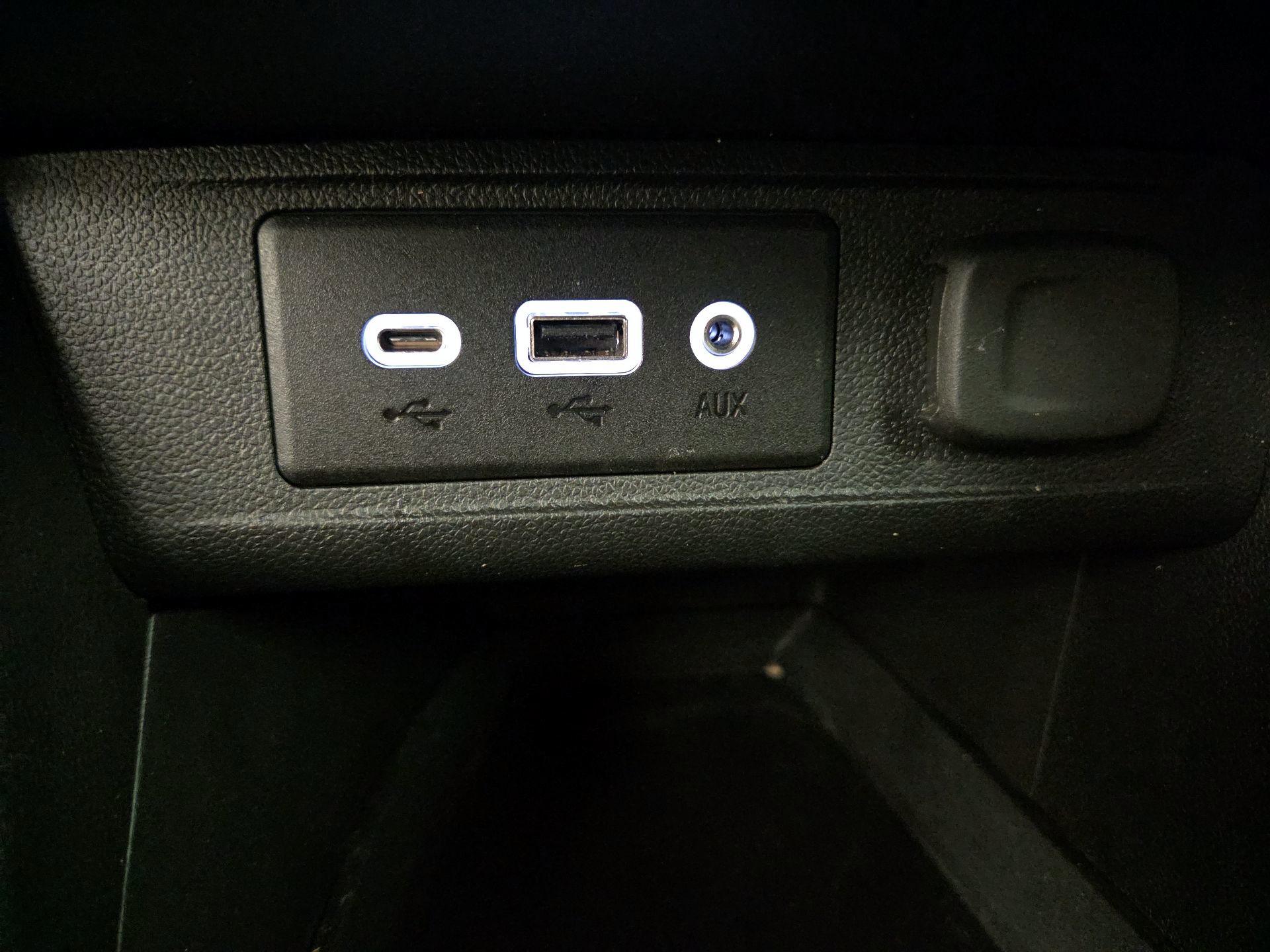 Thumbnail: 2023 Buick Encore GX - 17