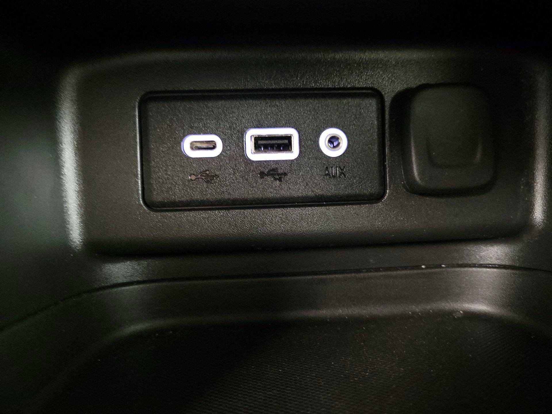 Thumbnail: 2021 Chevrolet Equinox - 17