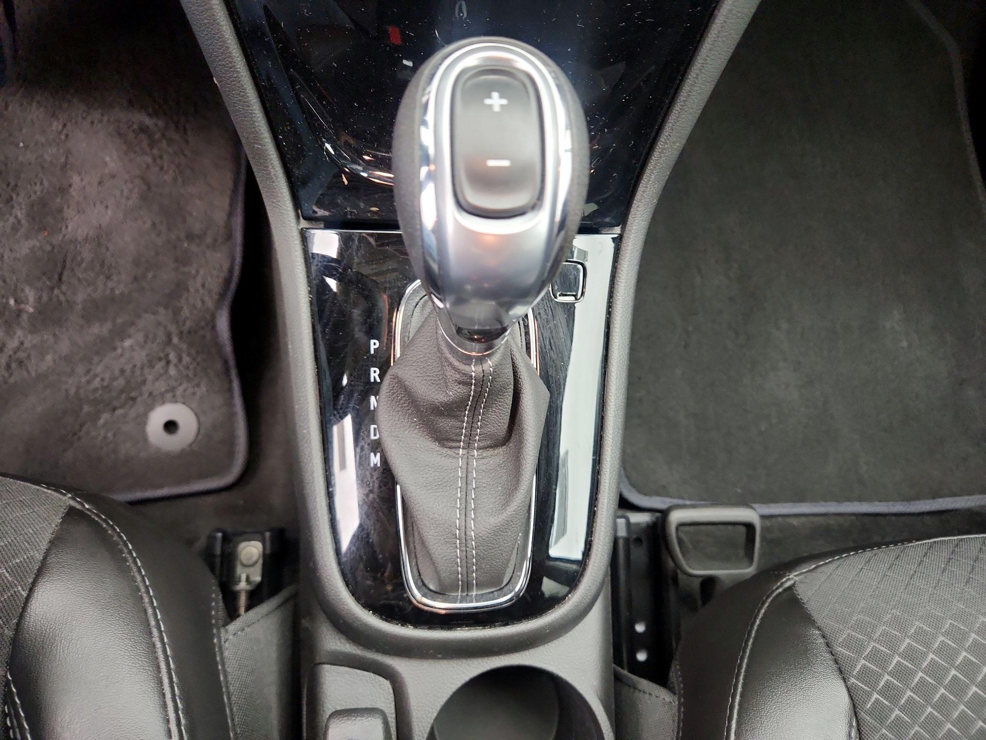 Thumbnail: 2022 Buick Encore - 17