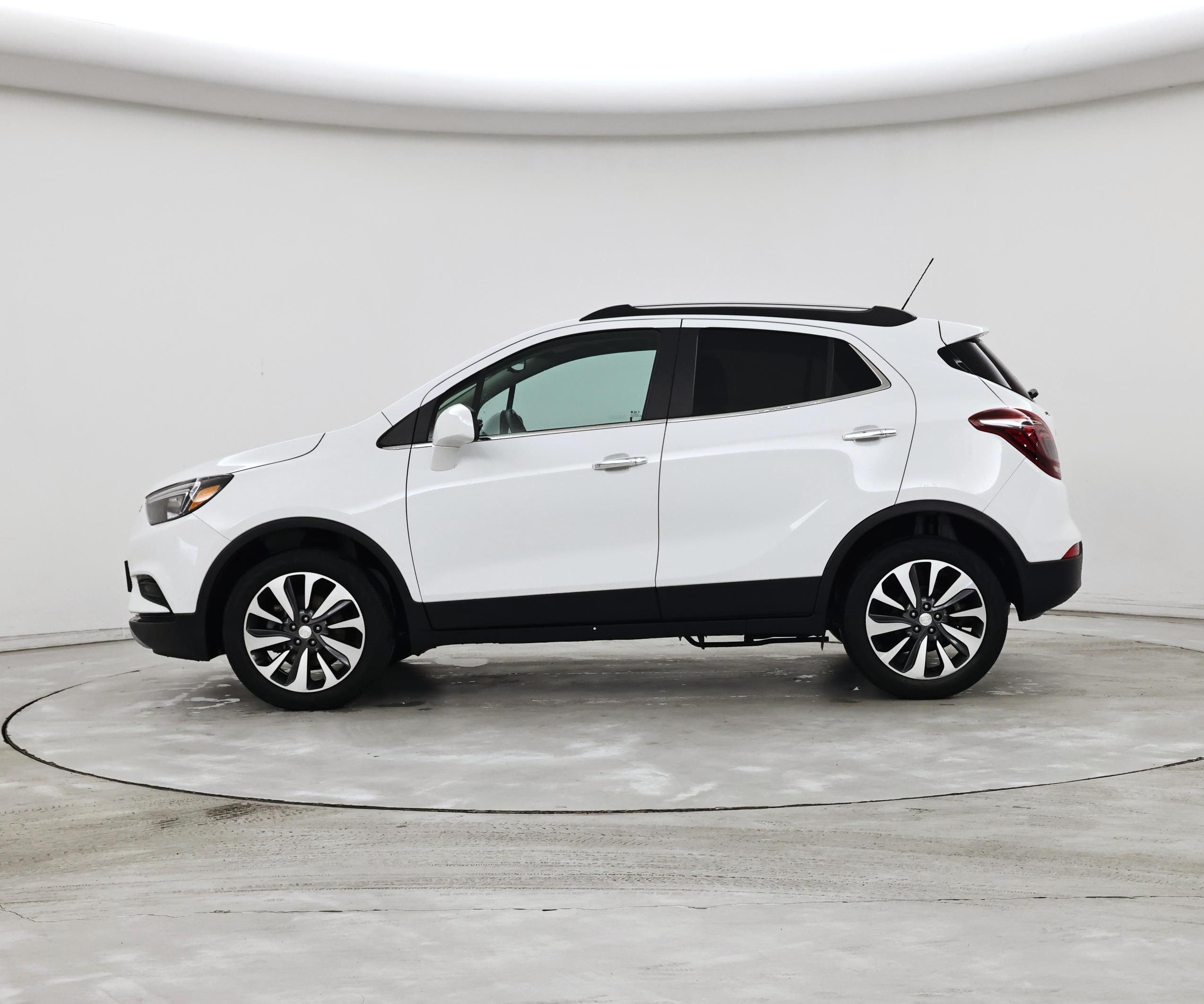 Thumbnail: 2022 Buick Encore - 3