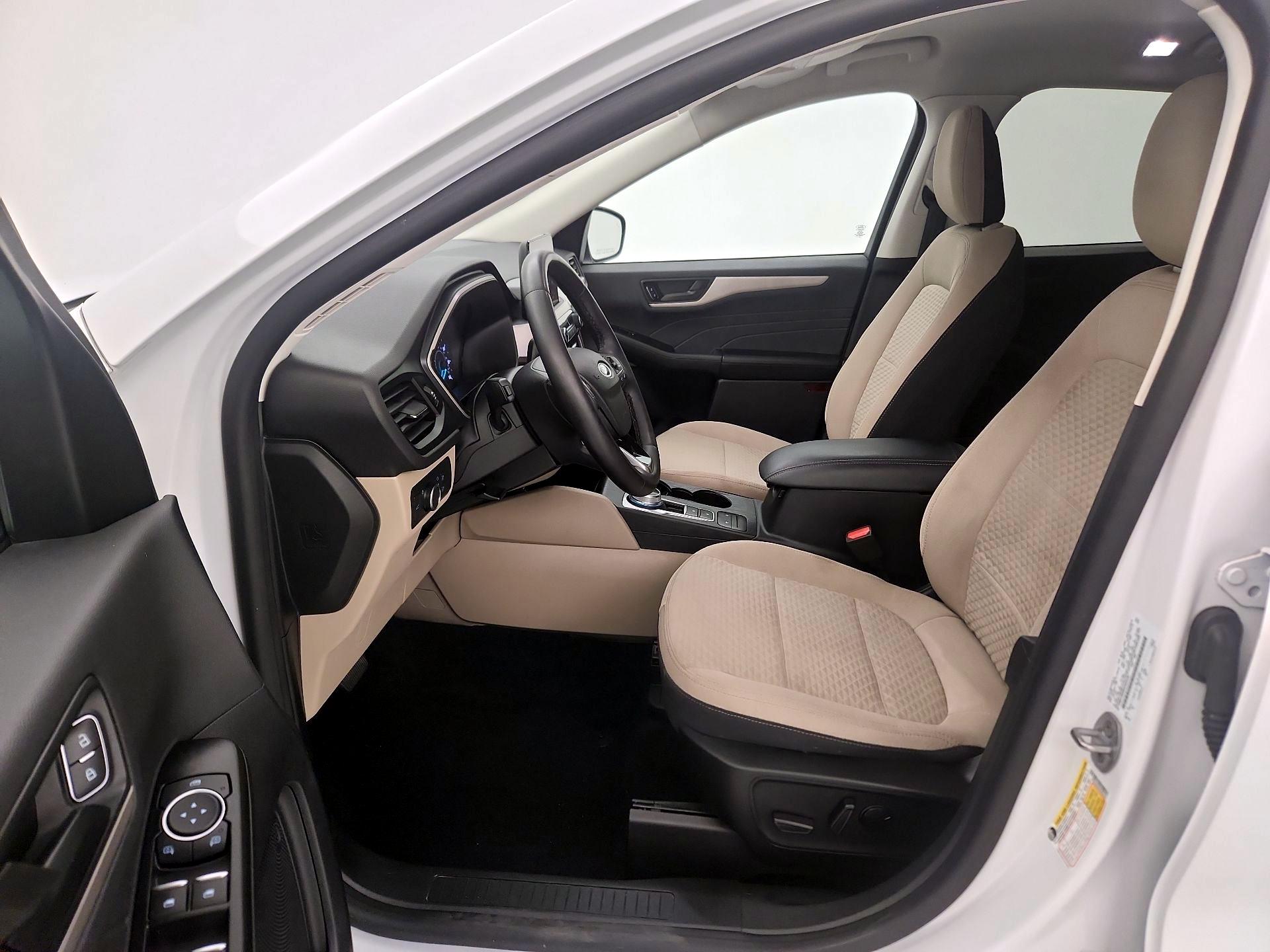 Thumbnail: 2022 Ford Escape - 11