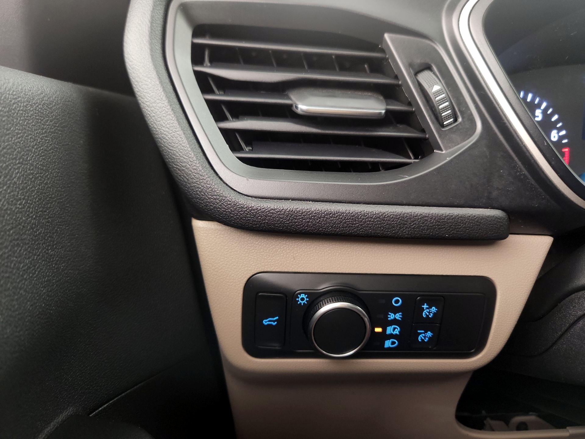 Thumbnail: 2022 Ford Escape - 13