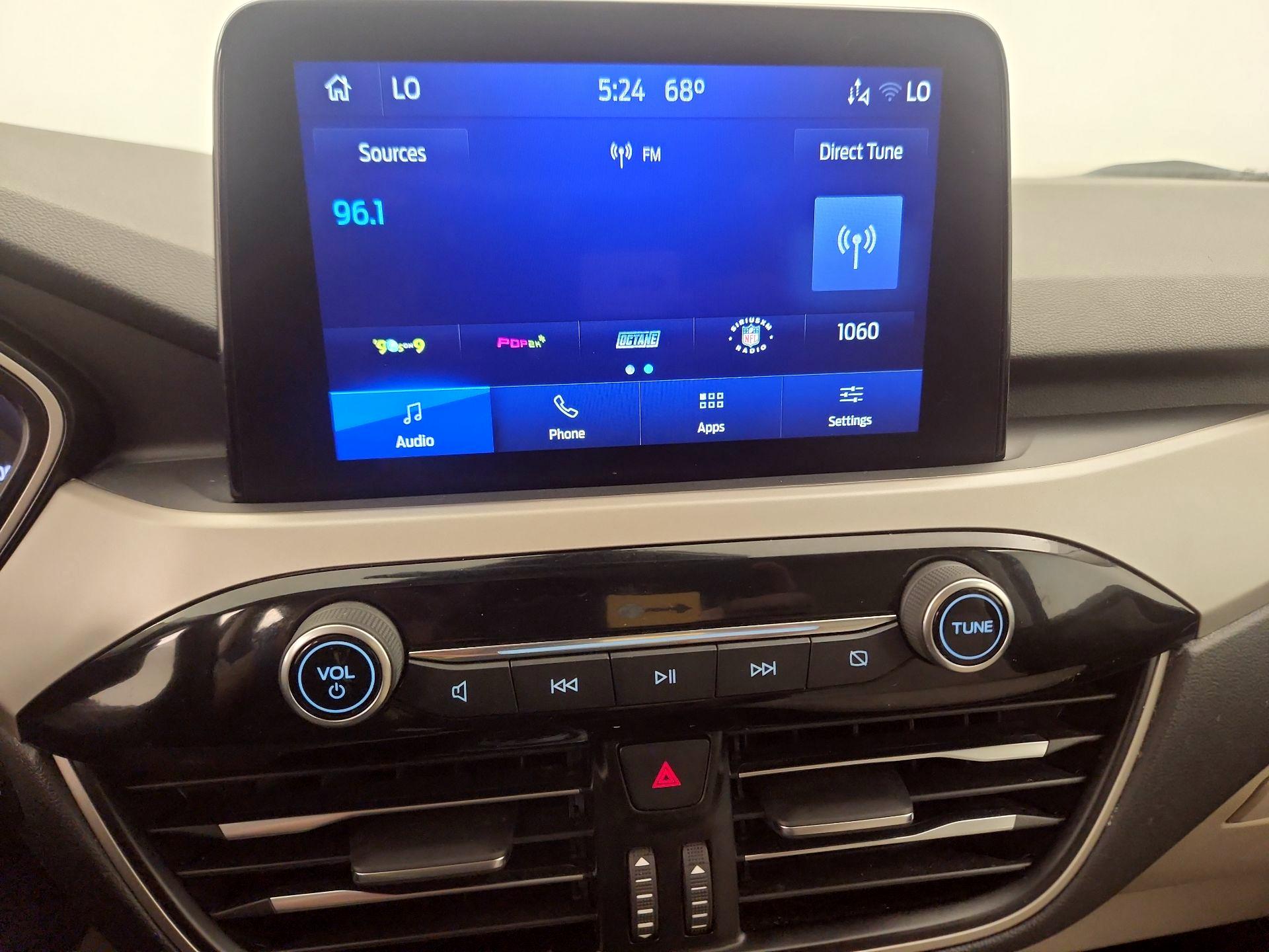 Thumbnail: 2022 Ford Escape - 15