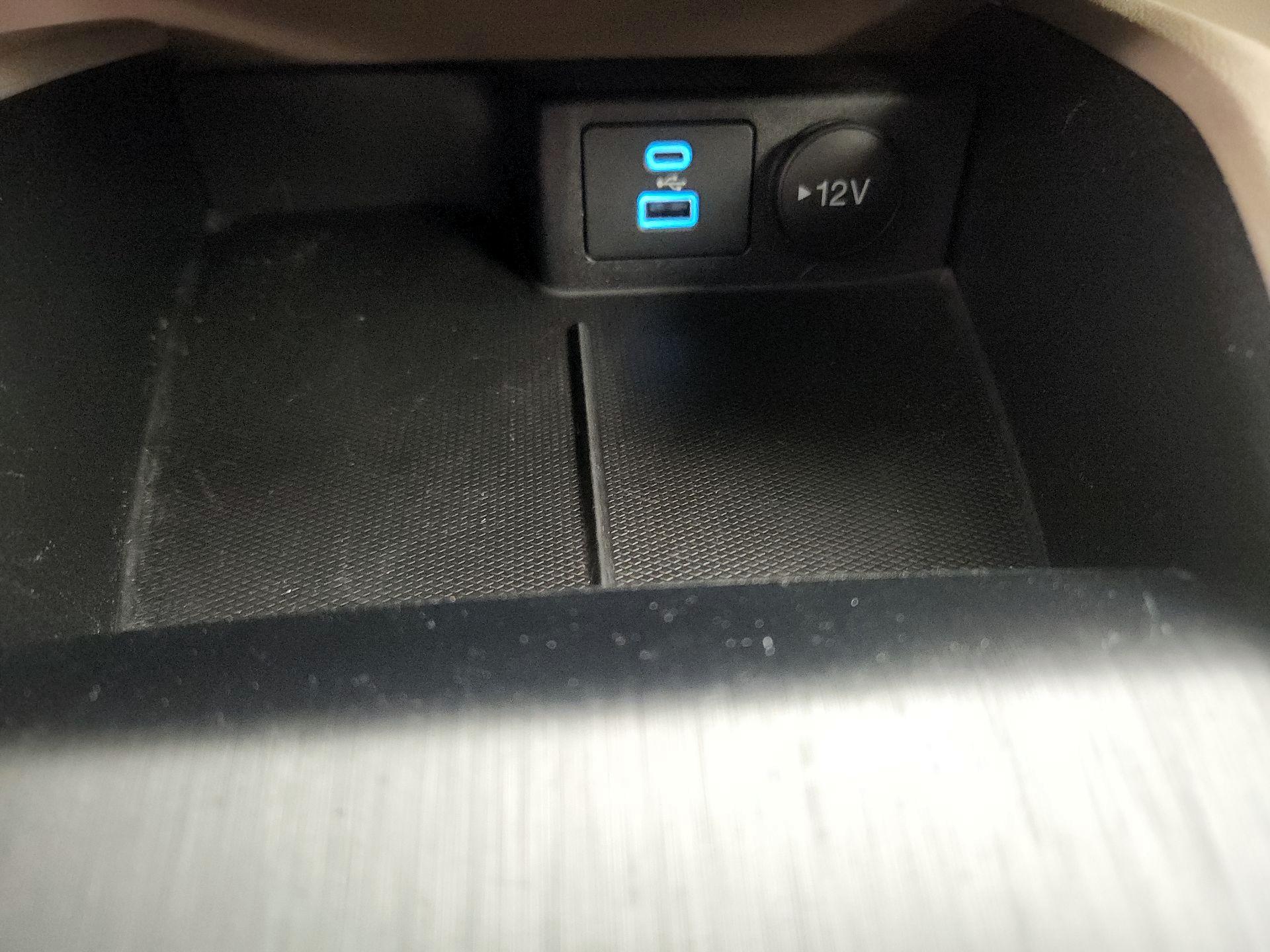 Thumbnail: 2022 Ford Escape - 18