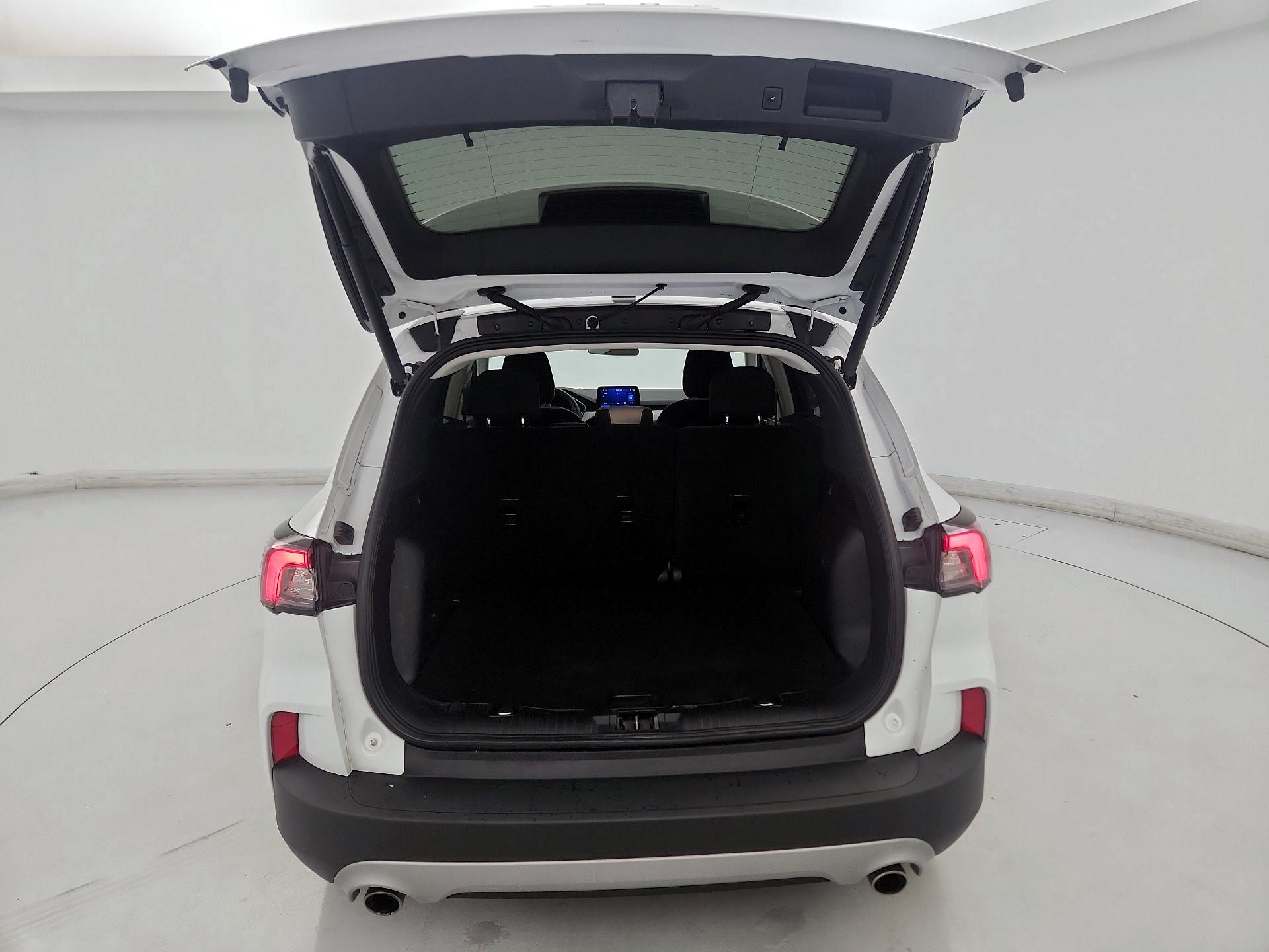 Thumbnail: 2022 Ford Escape - 20