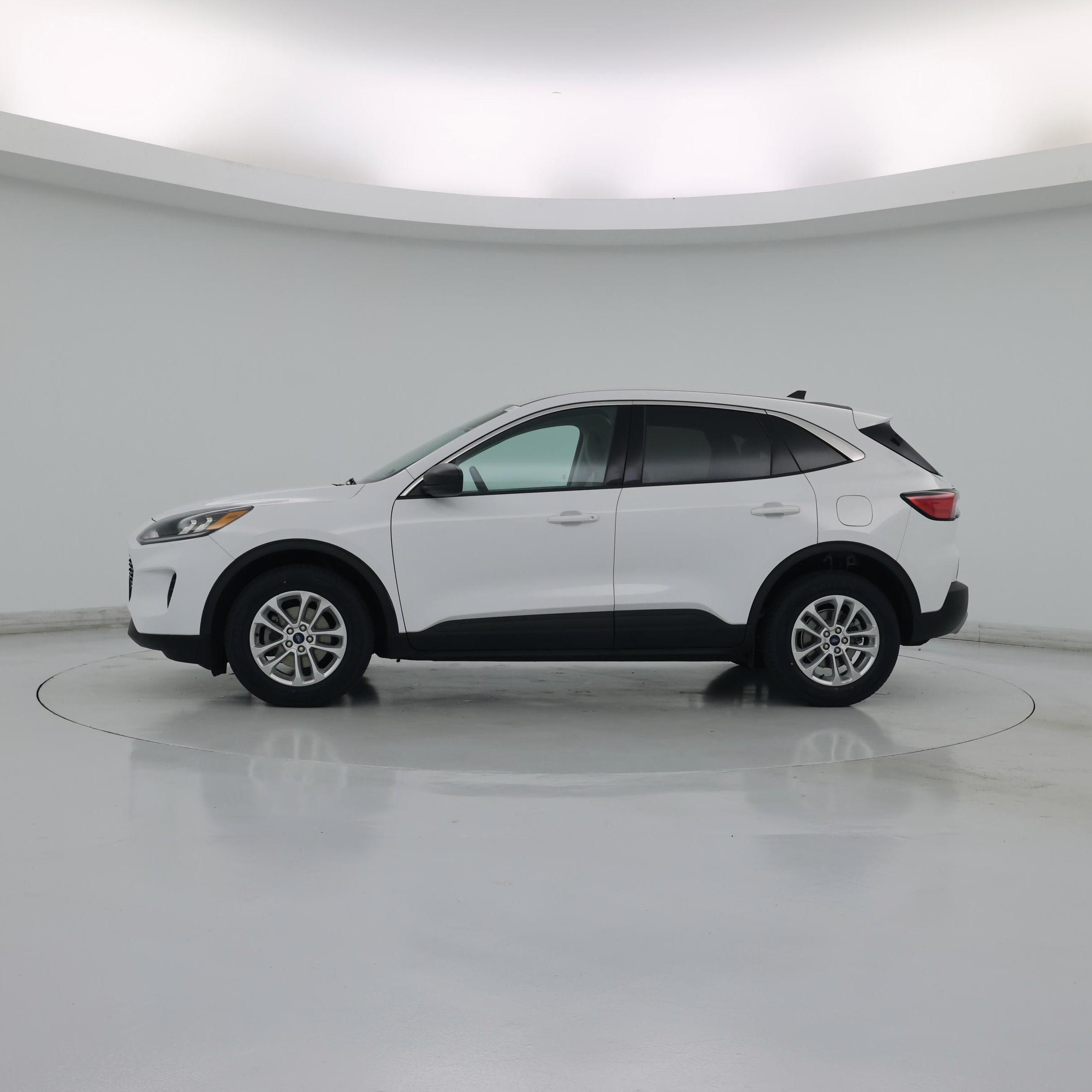 Thumbnail: 2022 Ford Escape - 3