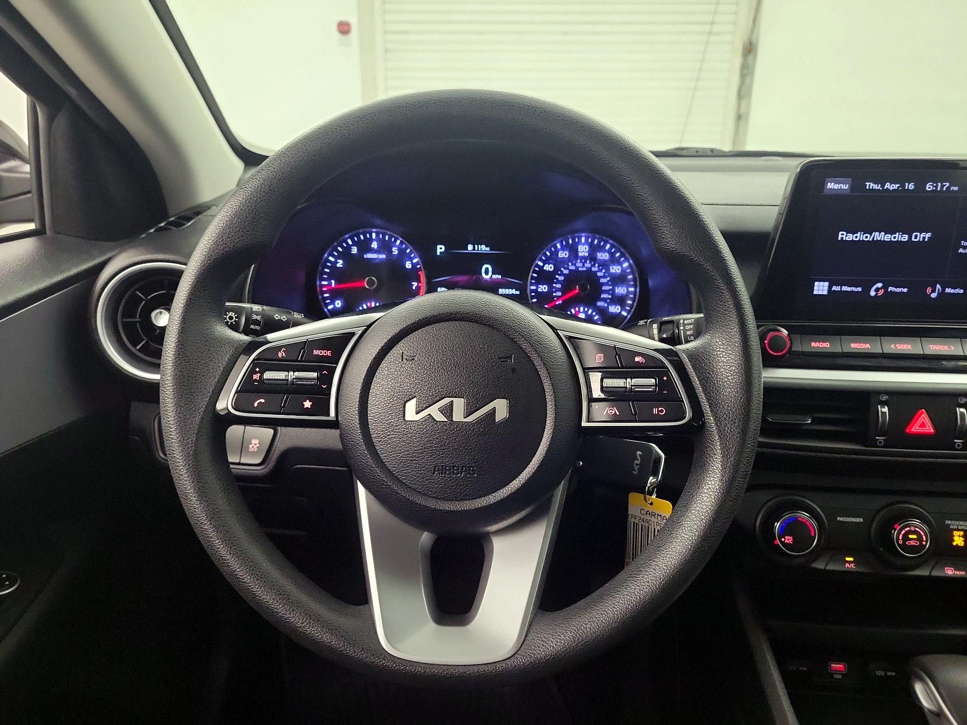 Thumbnail: 2023 Kia Forte - 10