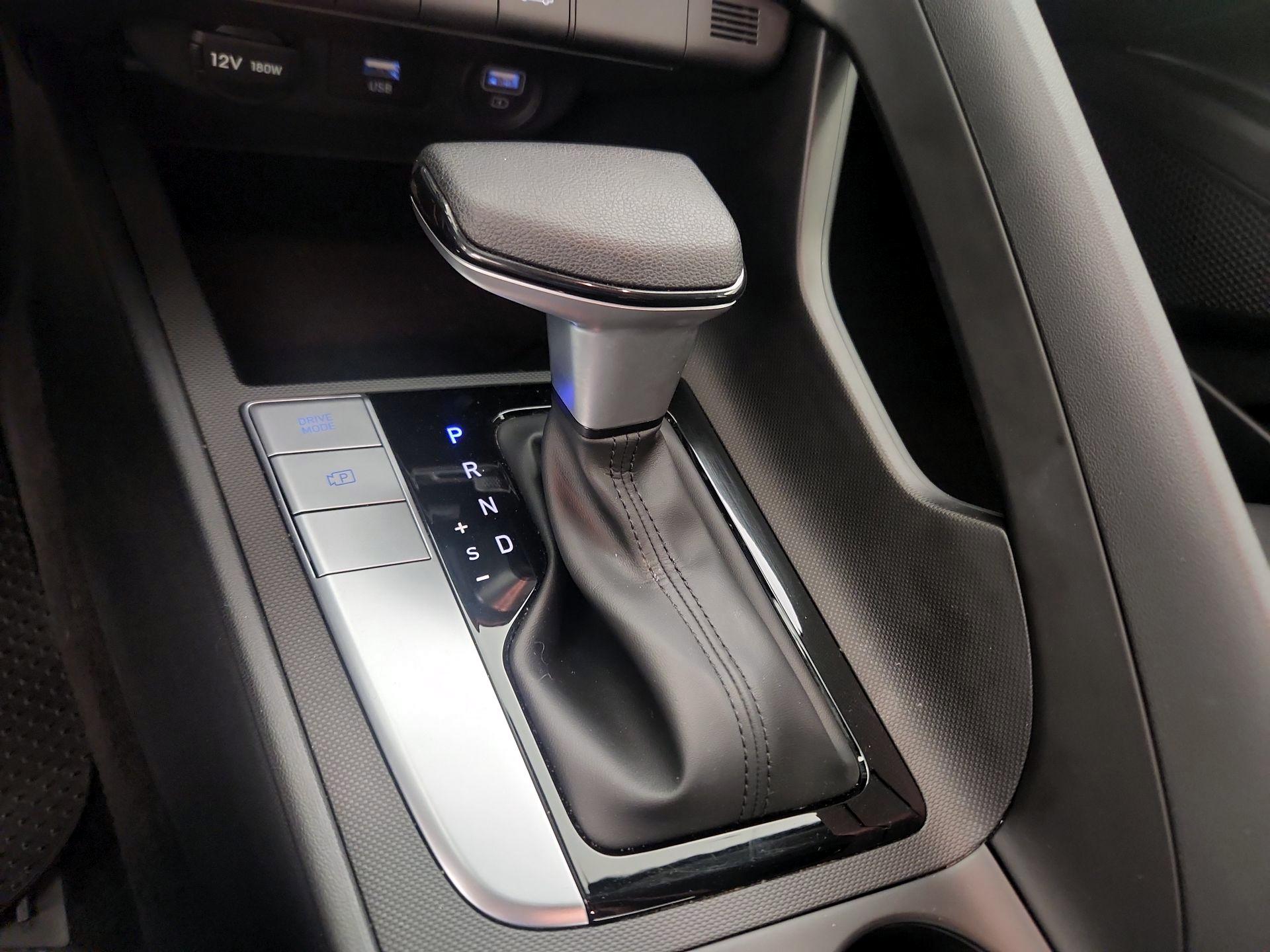 Thumbnail: 2023 Hyundai Elantra - 17