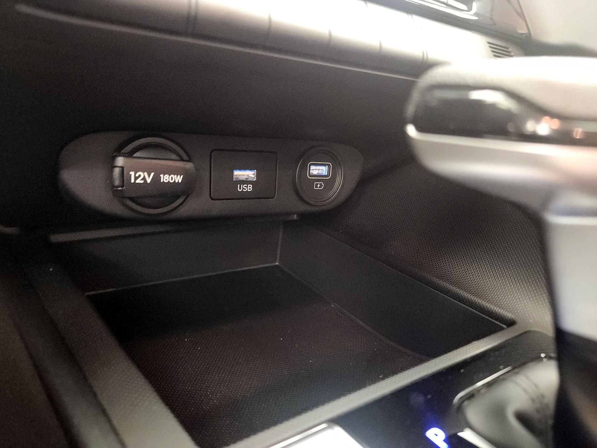 Thumbnail: 2023 Hyundai Elantra - 18