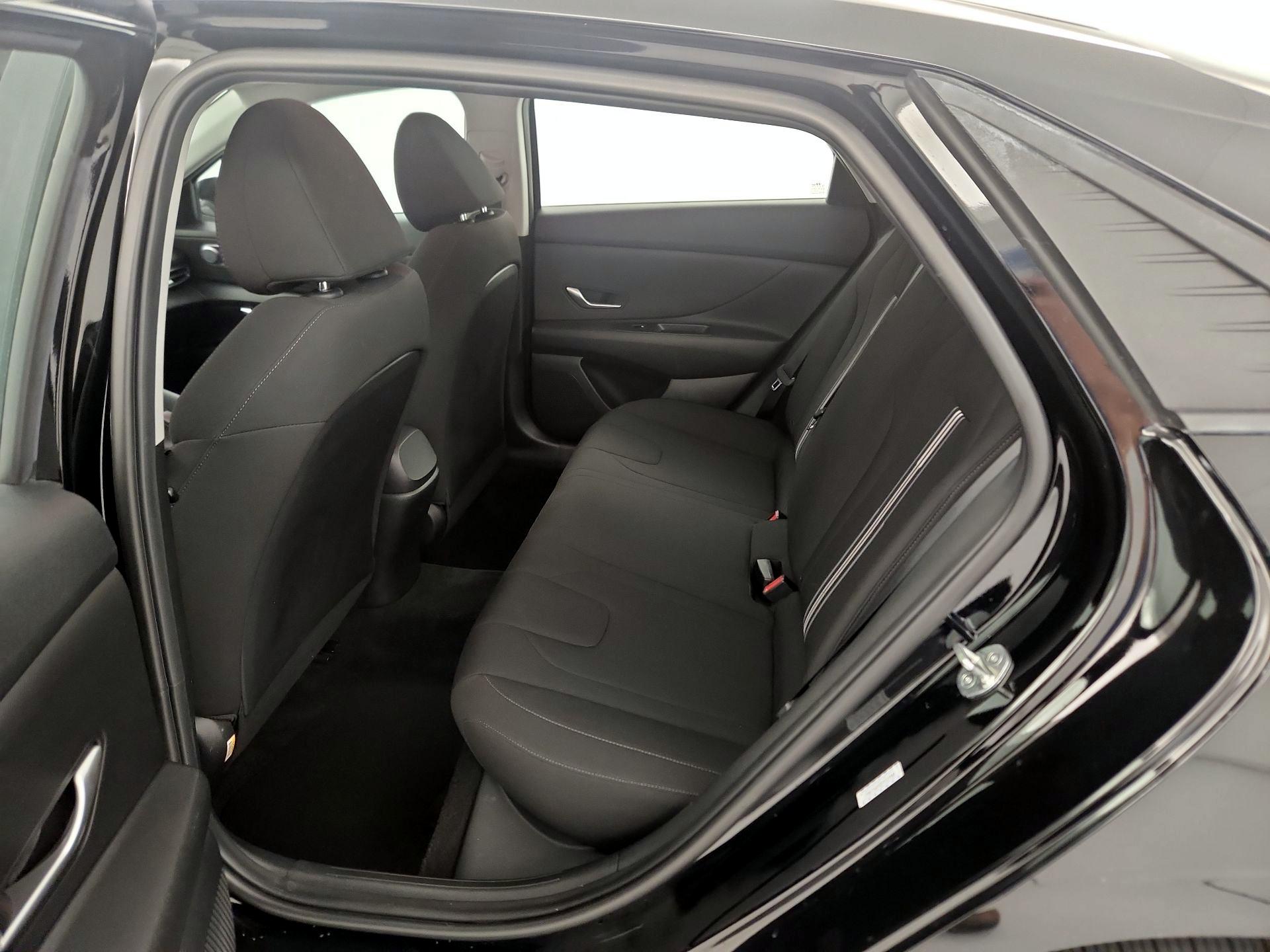 Thumbnail: 2023 Hyundai Elantra - 19