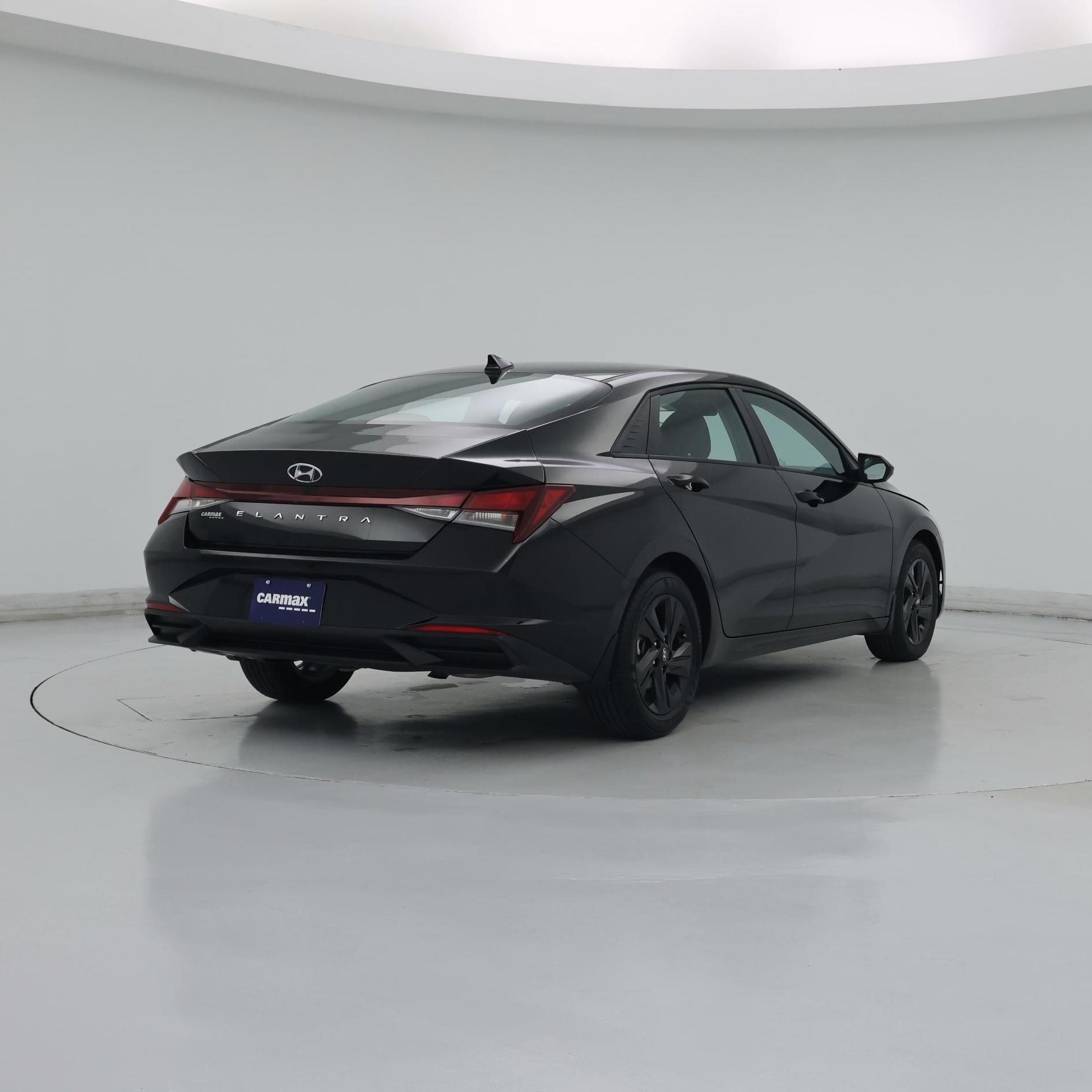 Thumbnail: 2023 Hyundai Elantra - 8