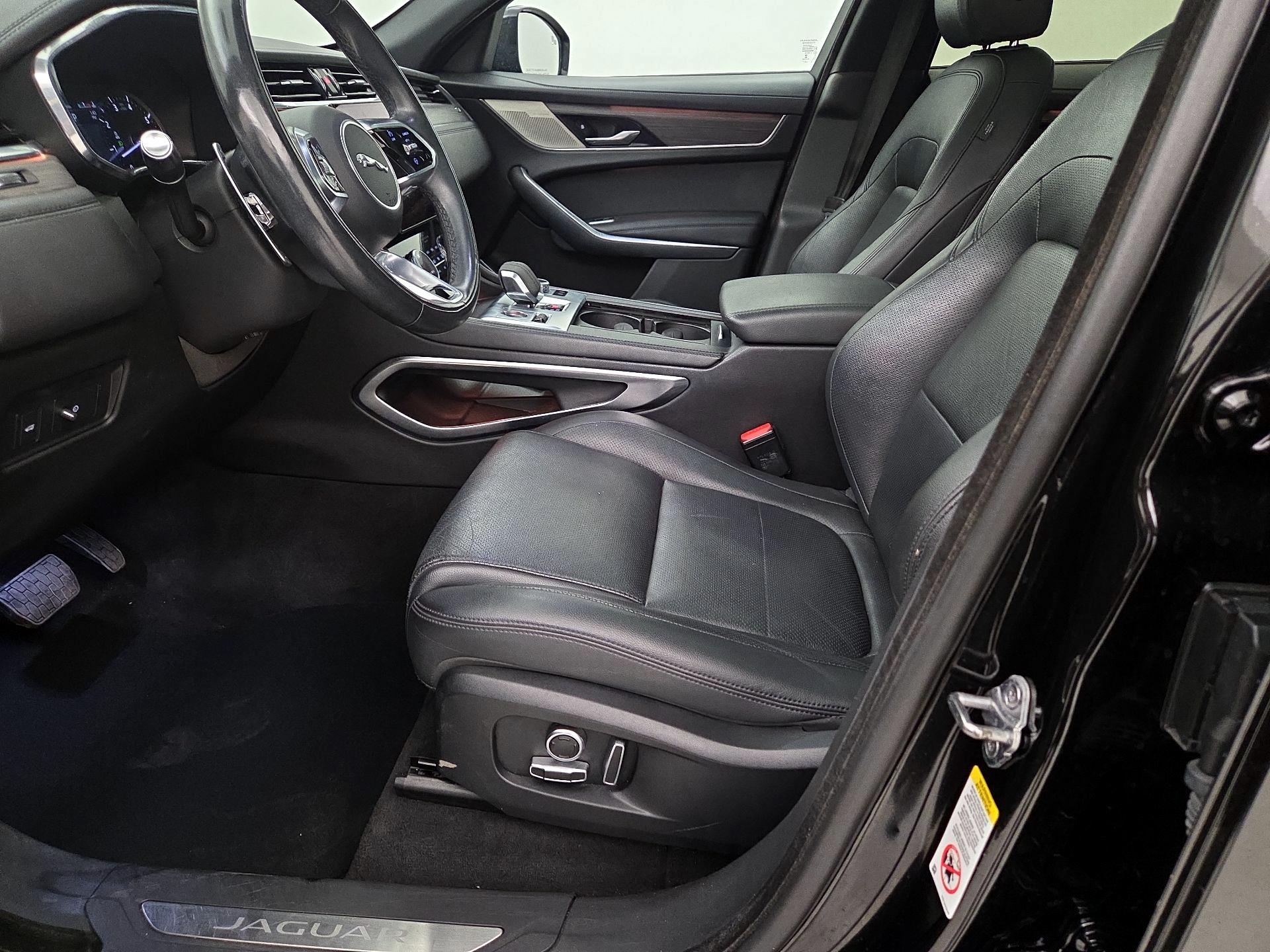 Thumbnail: 2022 Jaguar F-Pace - 11