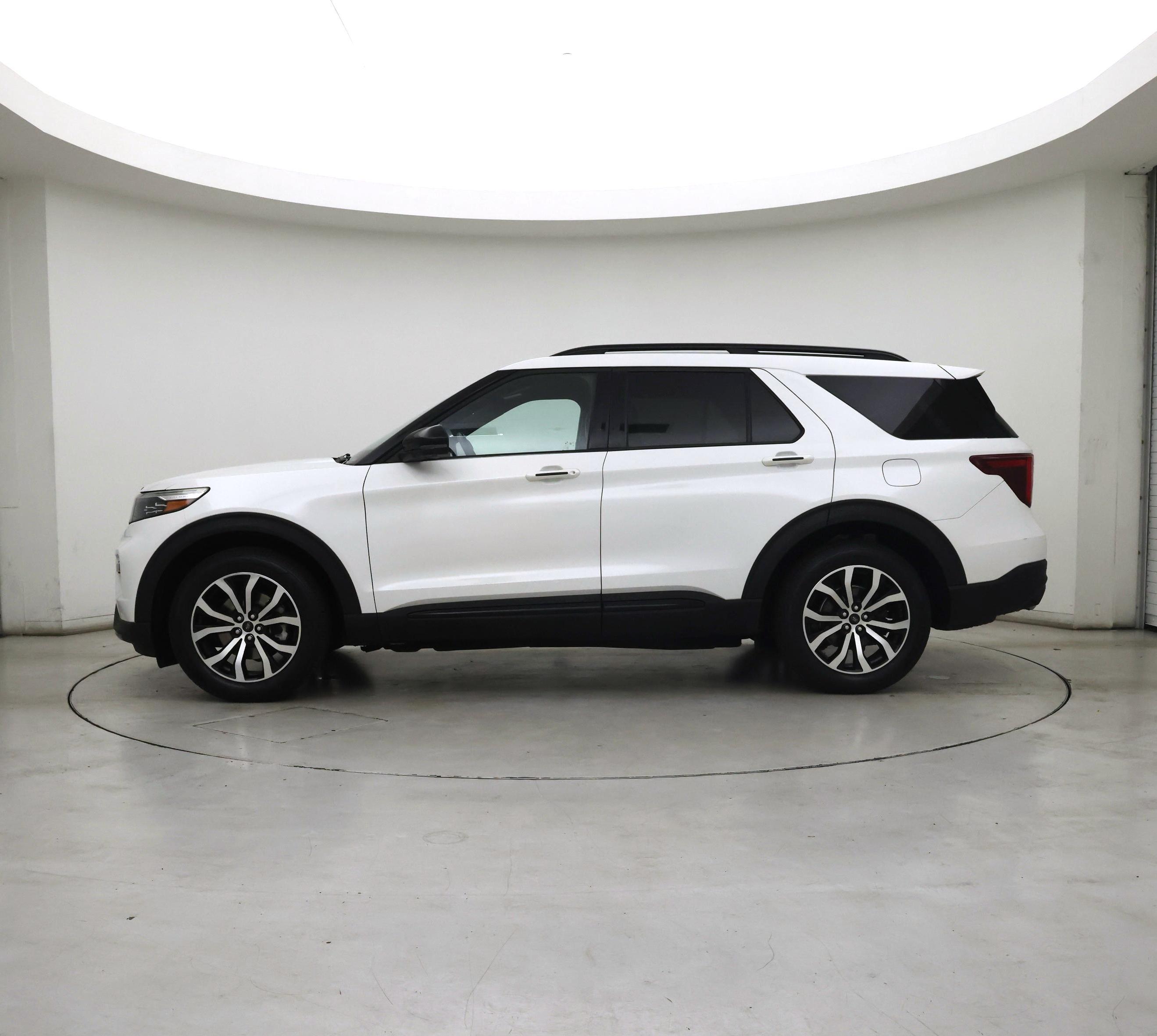 Thumbnail: 2020 Ford Explorer - 3