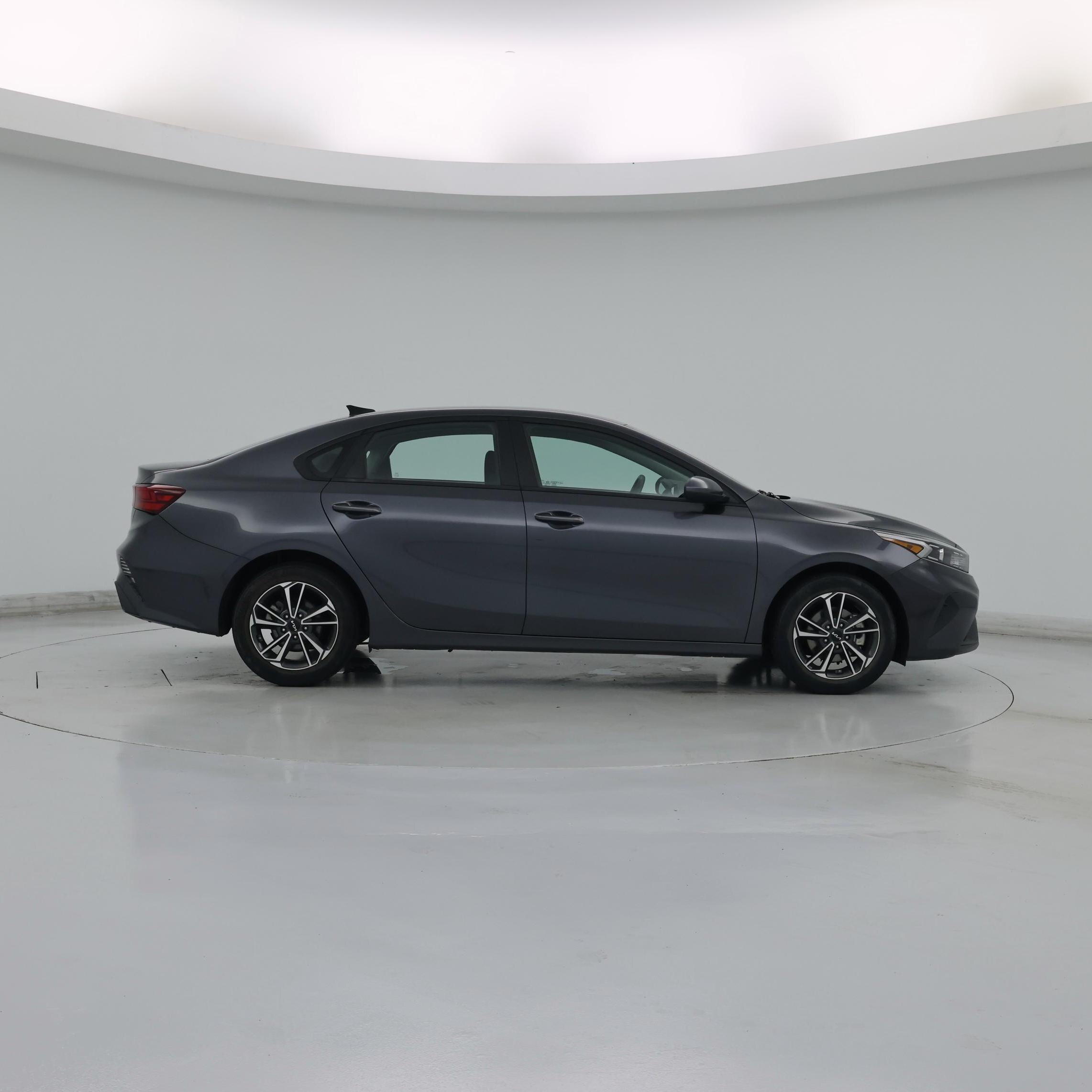 Thumbnail: 2022 Kia Forte - 7