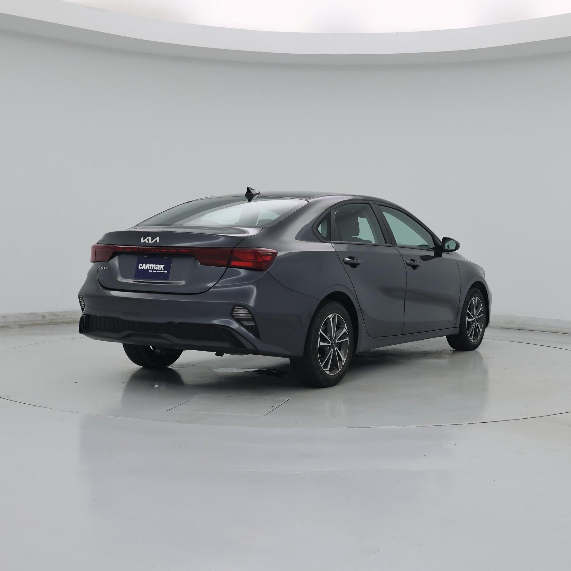 Thumbnail: 2022 Kia Forte - 8