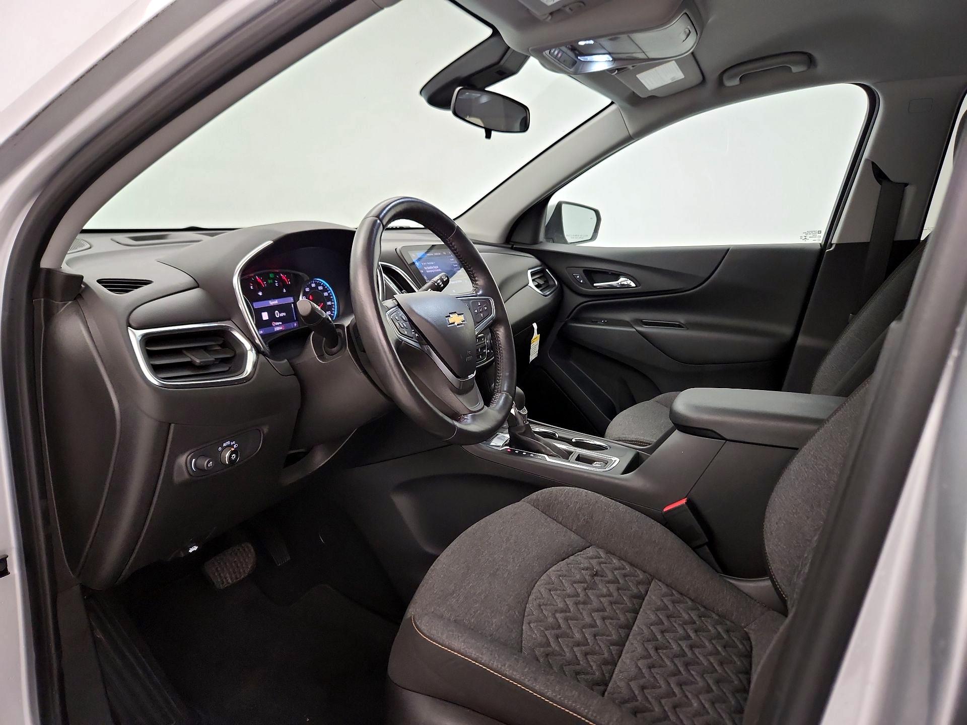Thumbnail: 2022 Chevrolet Equinox - 11