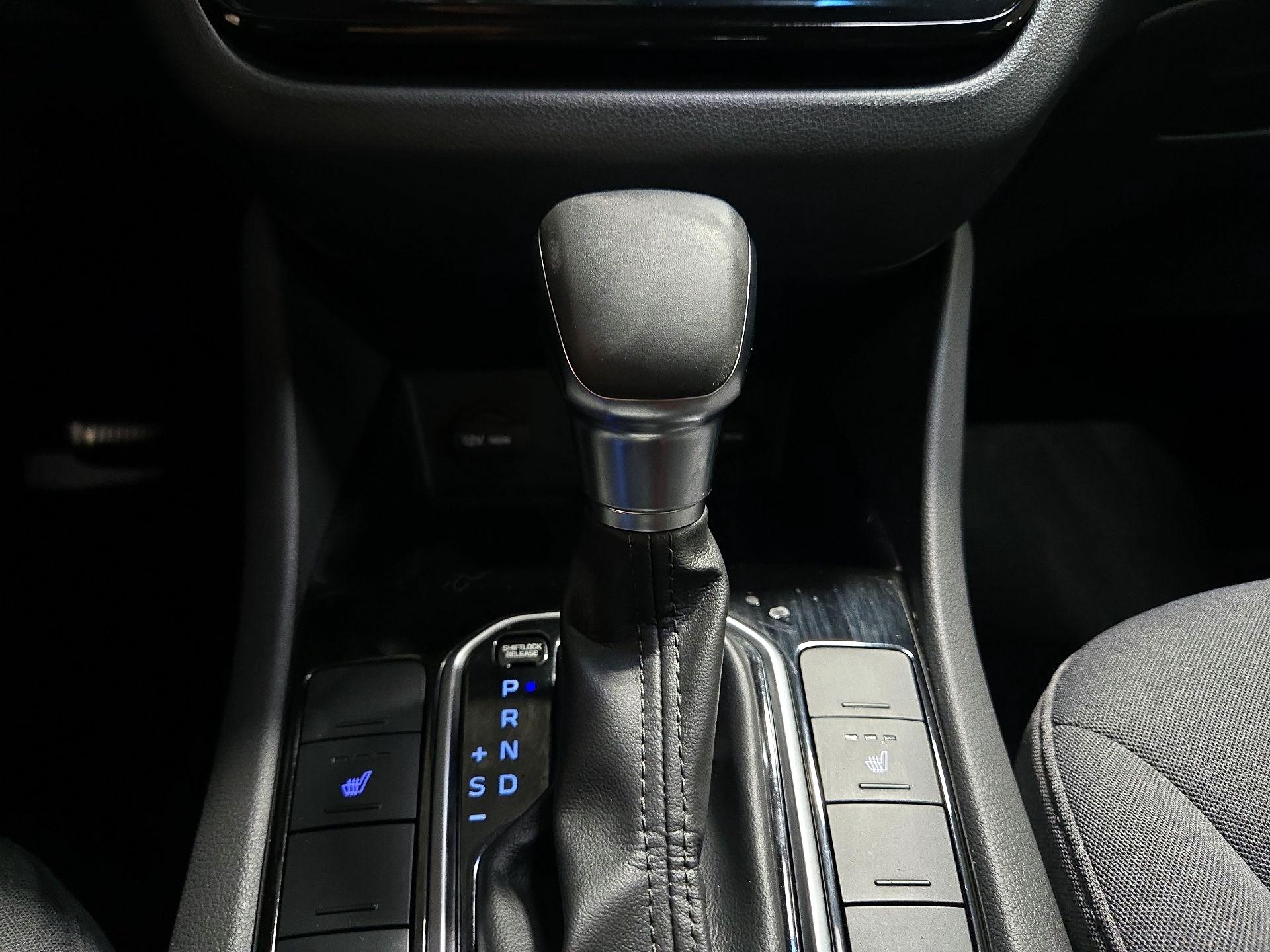 Thumbnail: 2020 Hyundai Ioniq - 17