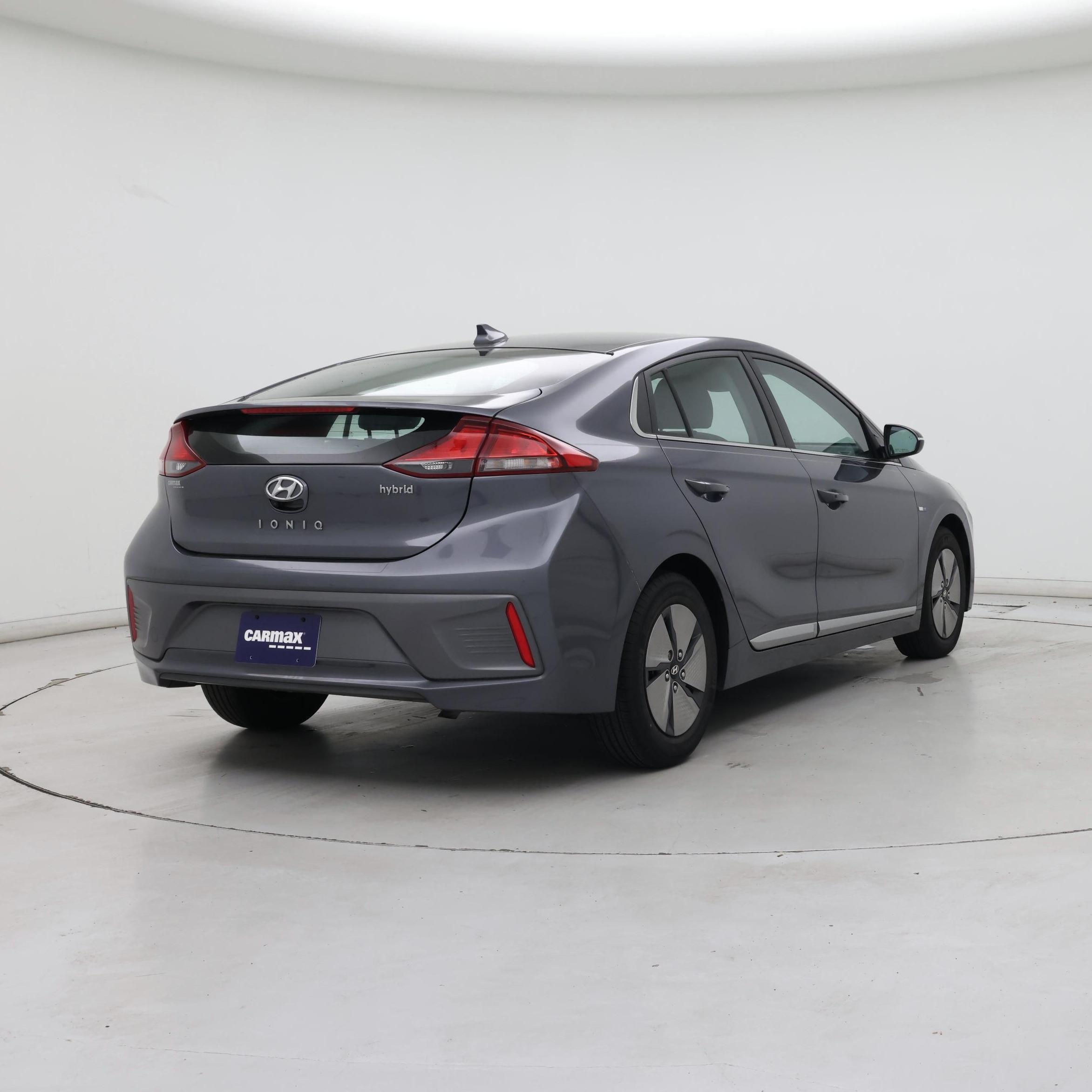 Thumbnail: 2020 Hyundai Ioniq - 8