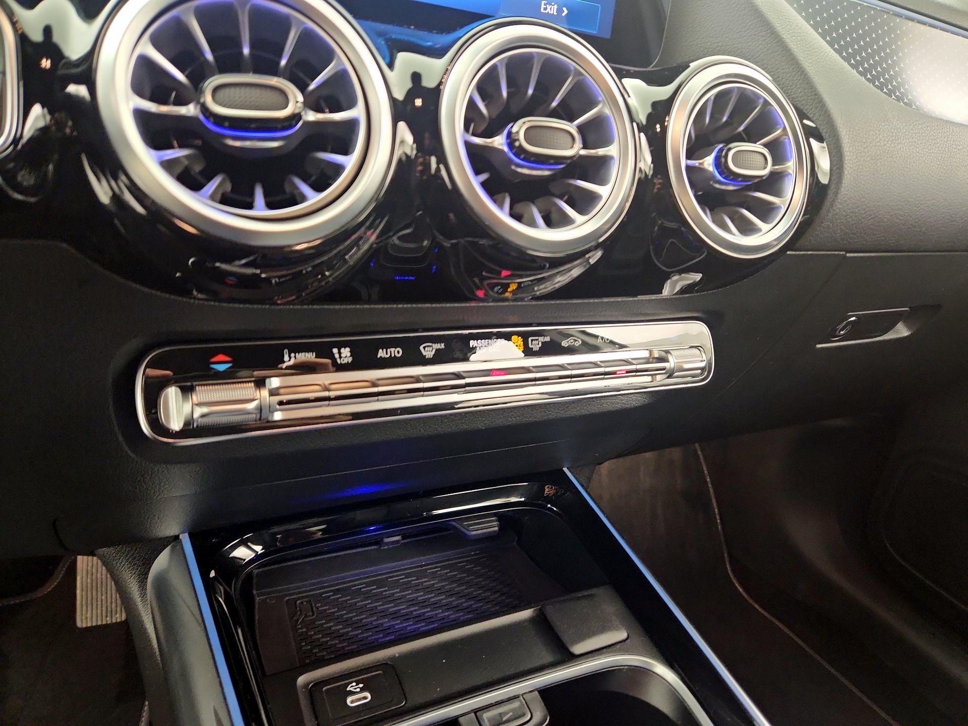 Thumbnail: 2025 Mercedes-Benz GLA - 16