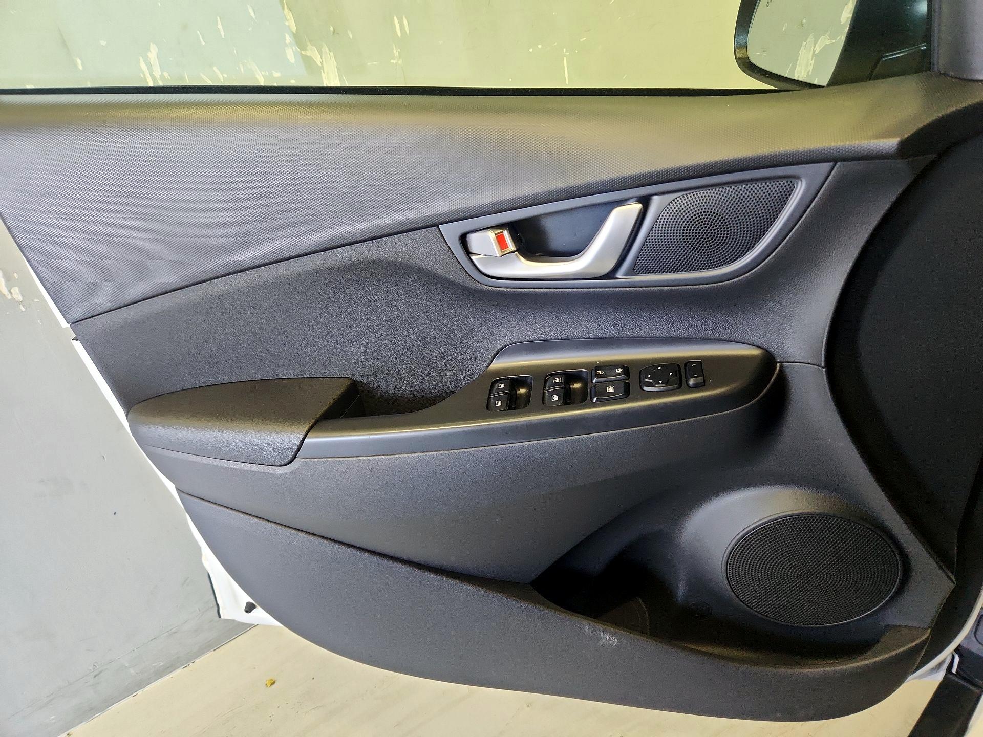 Thumbnail: 2023 Hyundai Kona - 12