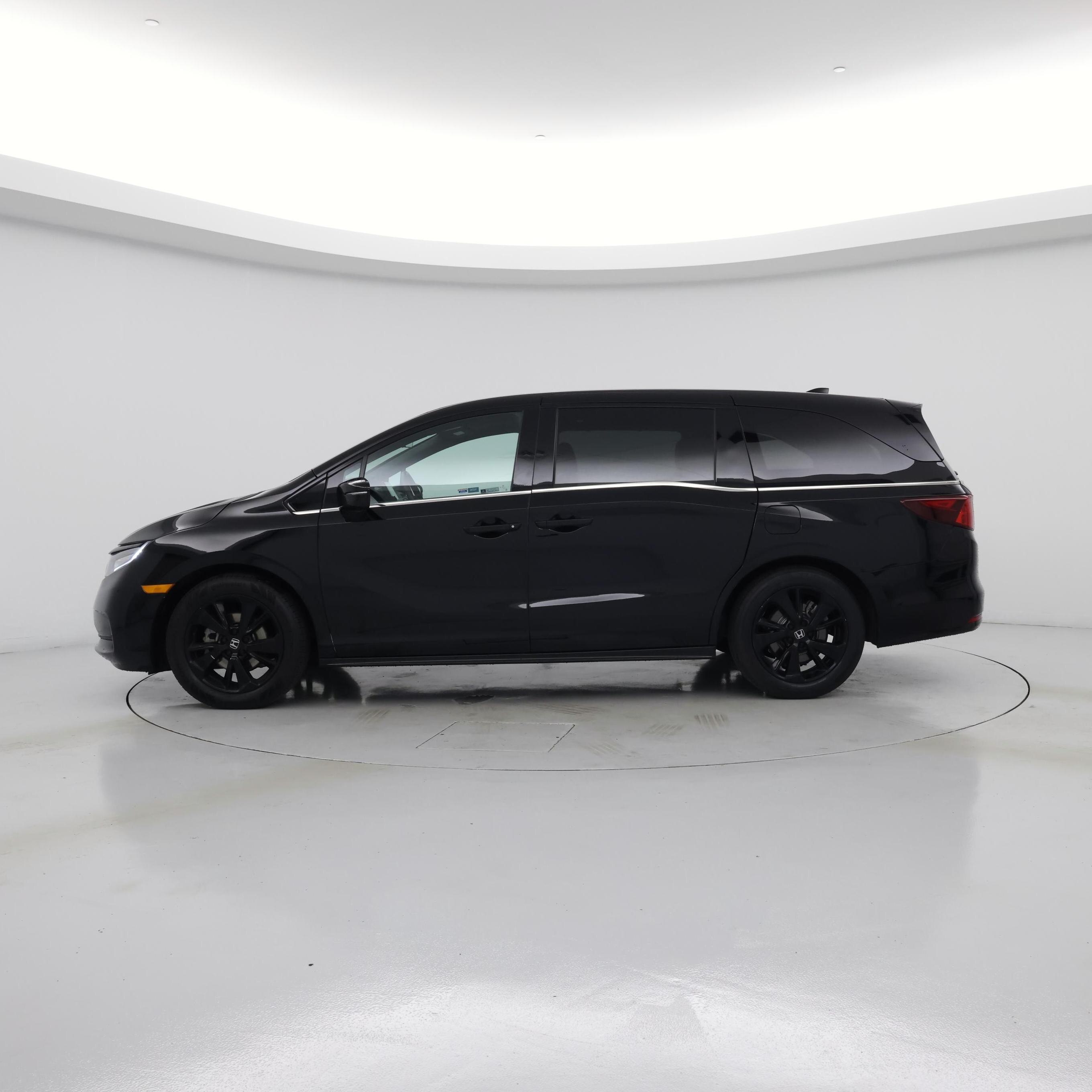 Thumbnail: 2023 Honda Odyssey - 3