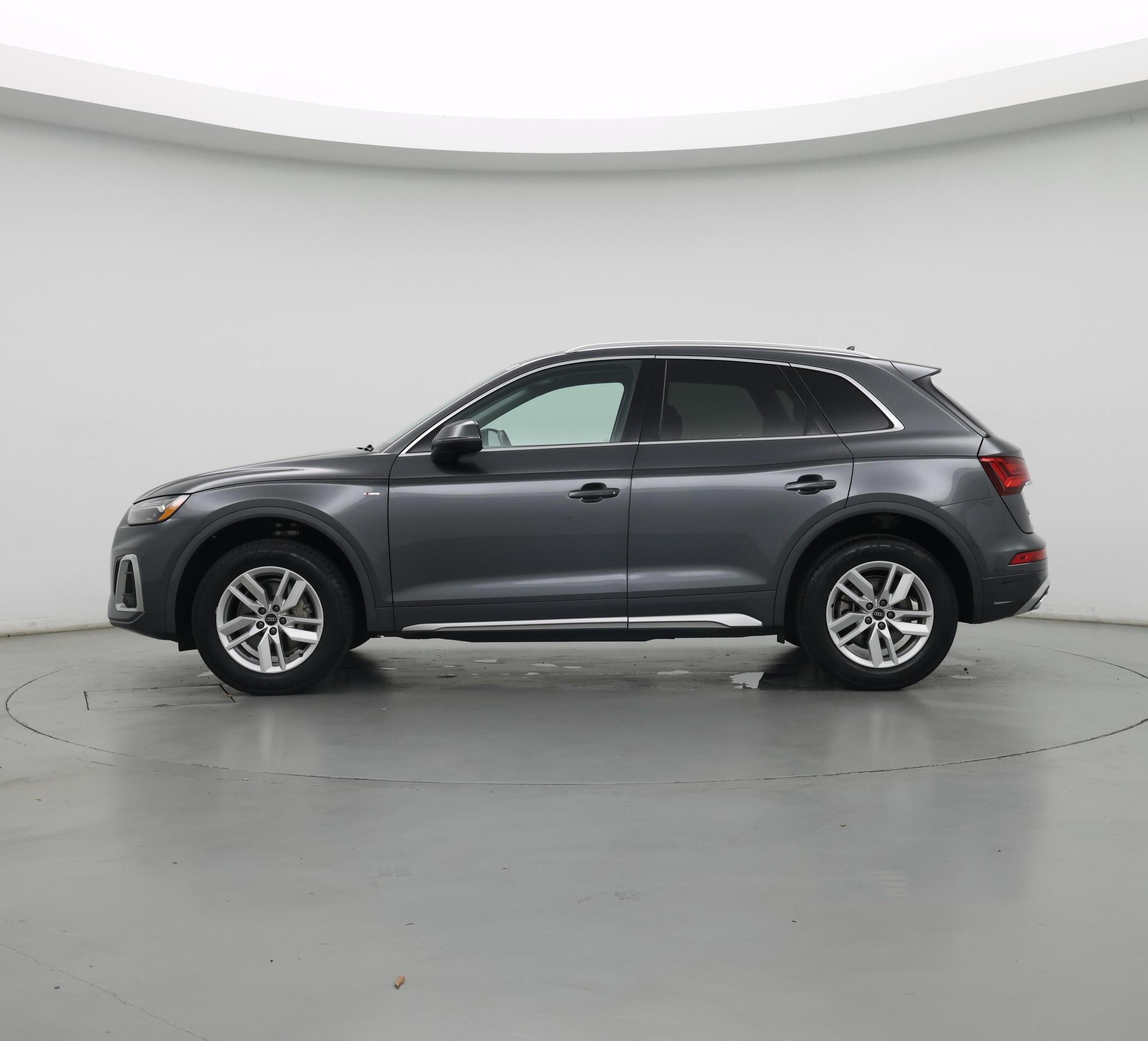 Thumbnail: 2023 Audi Q5 - 3