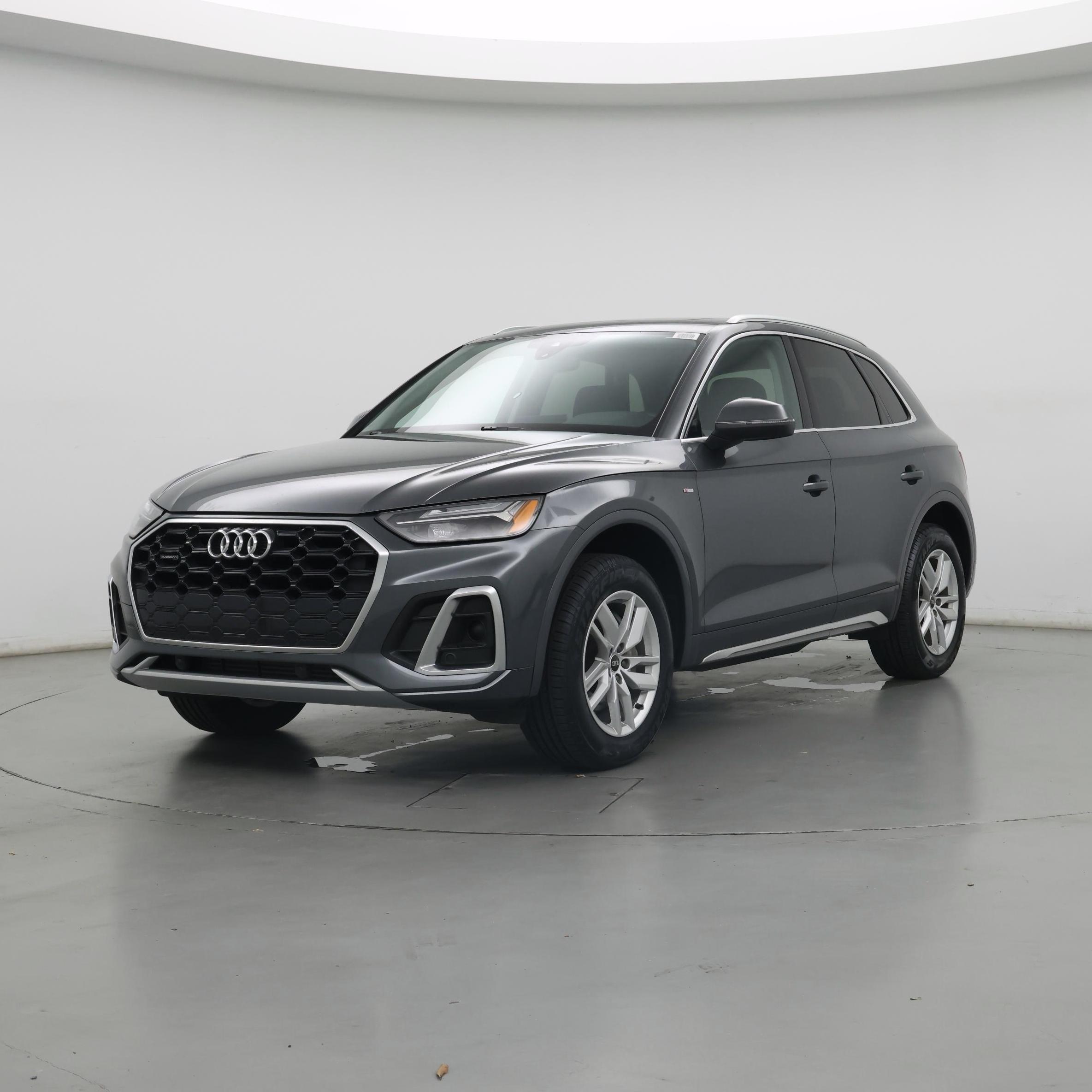 Thumbnail: 2023 Audi Q5 - 4