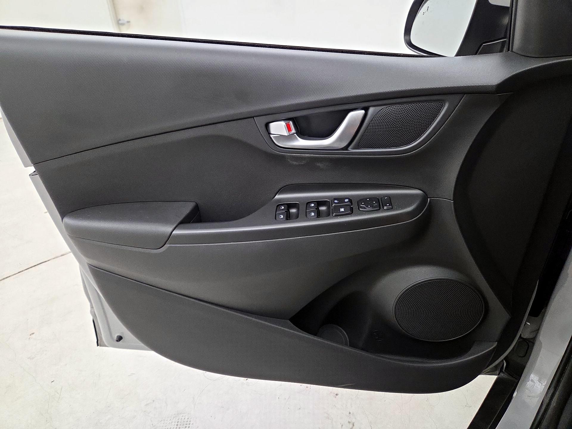 Thumbnail: 2023 Hyundai Kona - 12