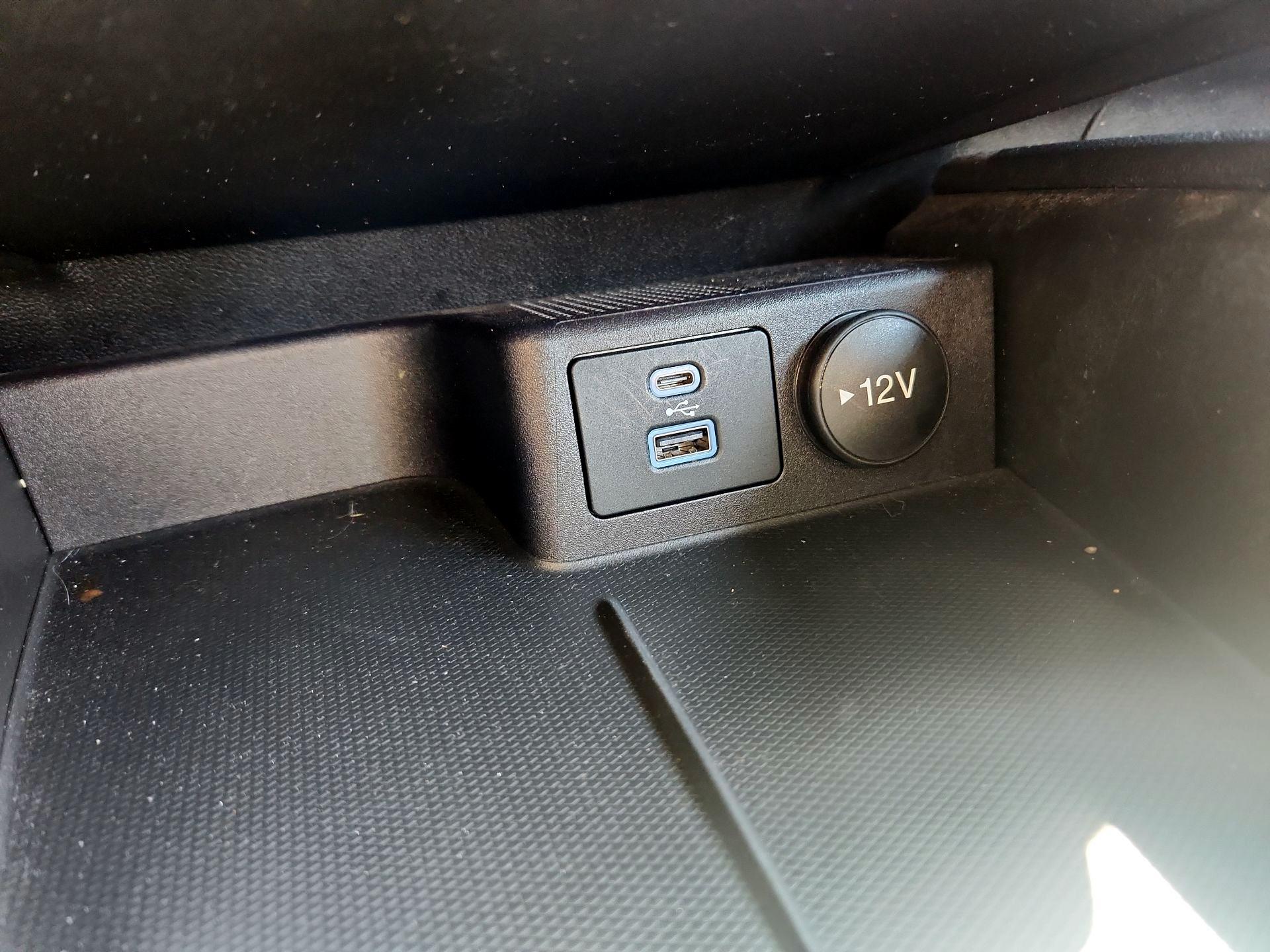 Thumbnail: 2022 Ford Escape - 18