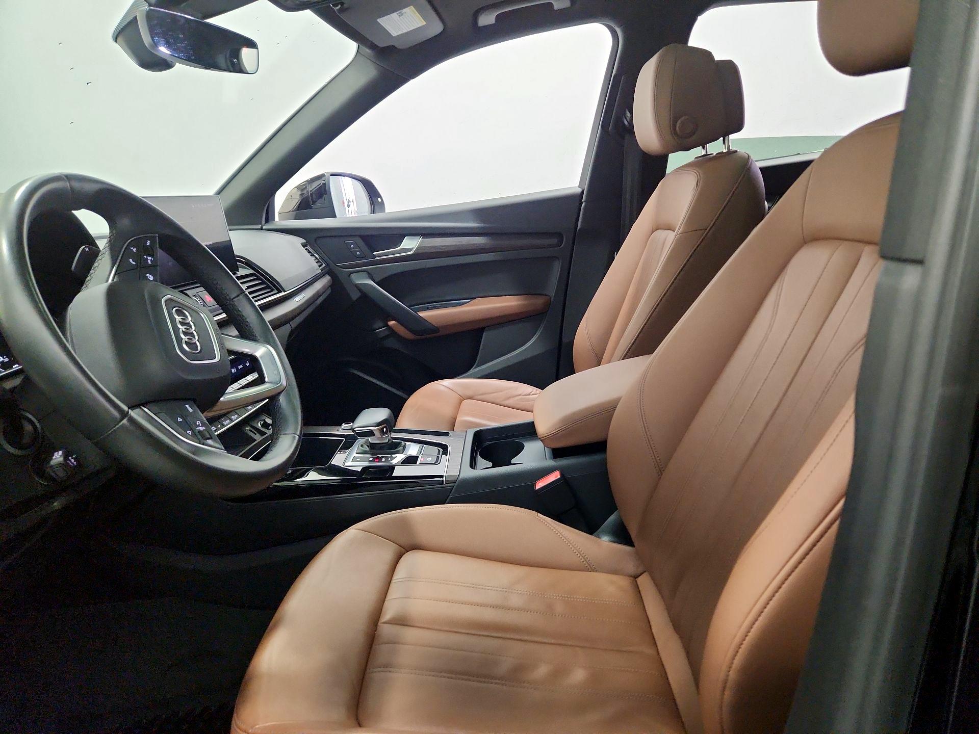 Thumbnail: 2023 Audi Q5 - 11