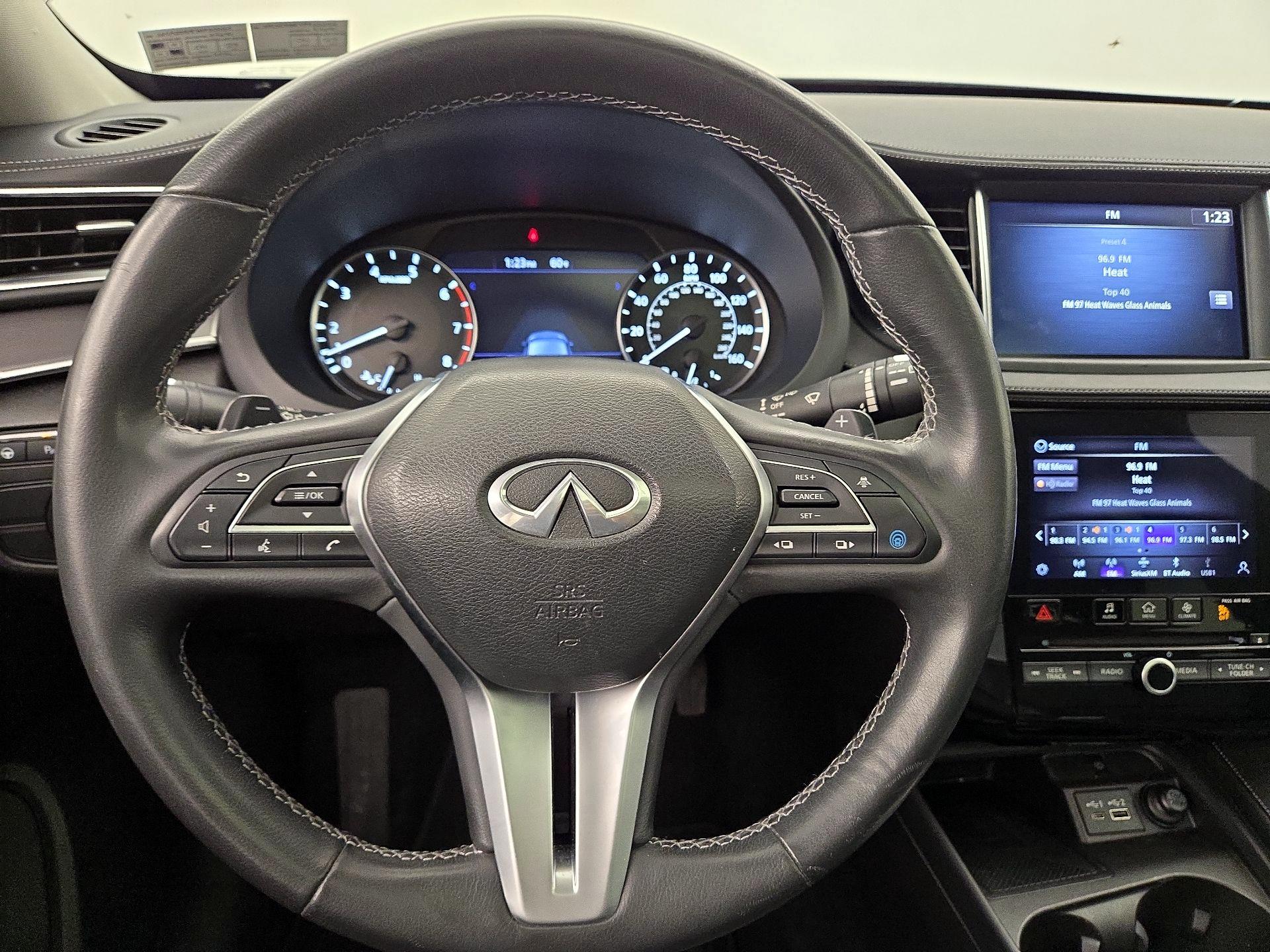 Thumbnail: 2023 INFINITI QX50 - 10