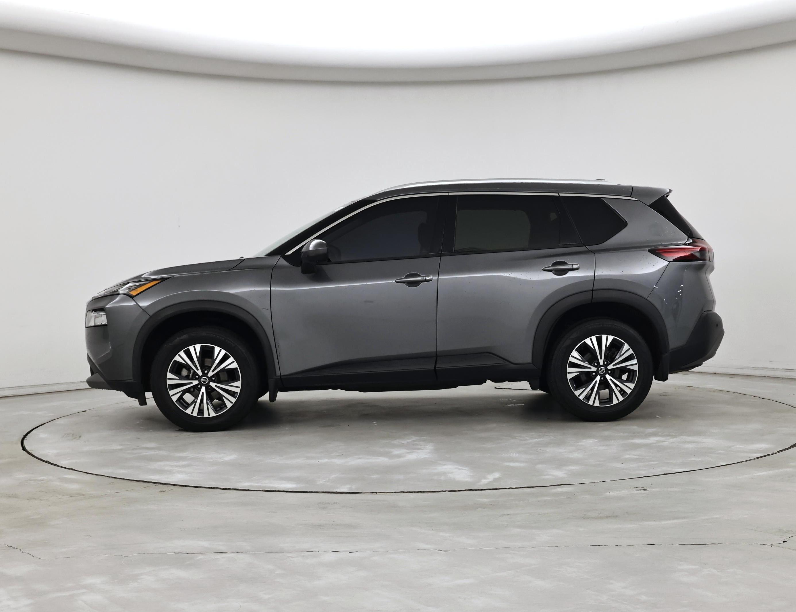 Thumbnail: 2021 Nissan Rogue - 3