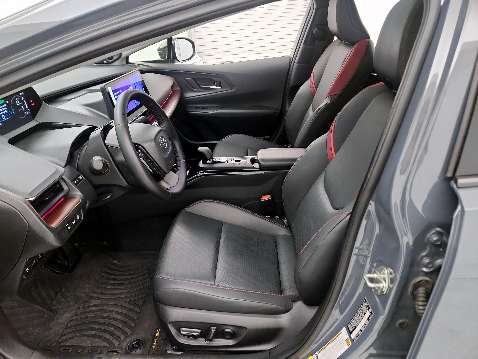 Thumbnail: 2024 Toyota Prius Prime - 11