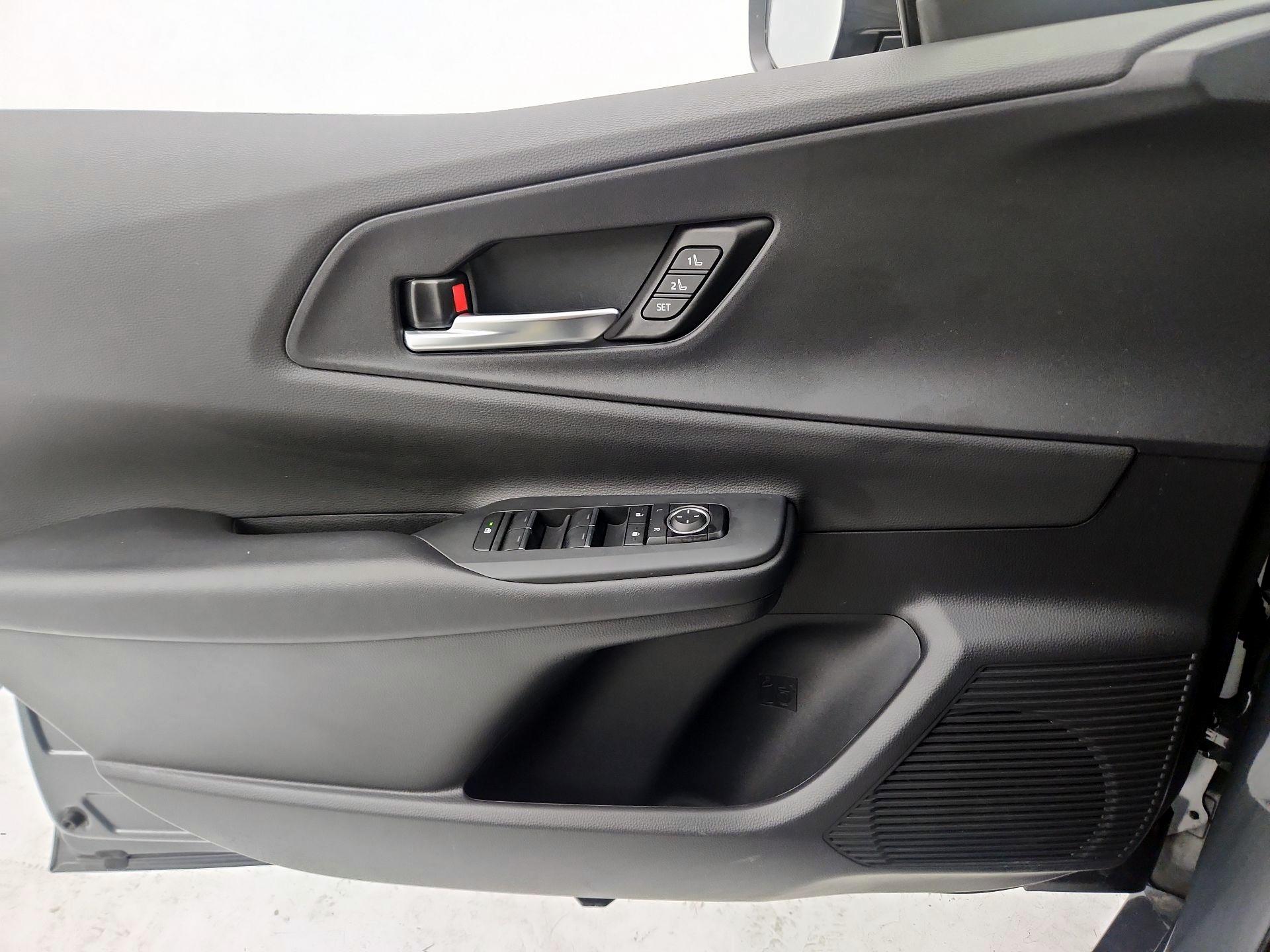 Thumbnail: 2024 Toyota Prius Prime - 12