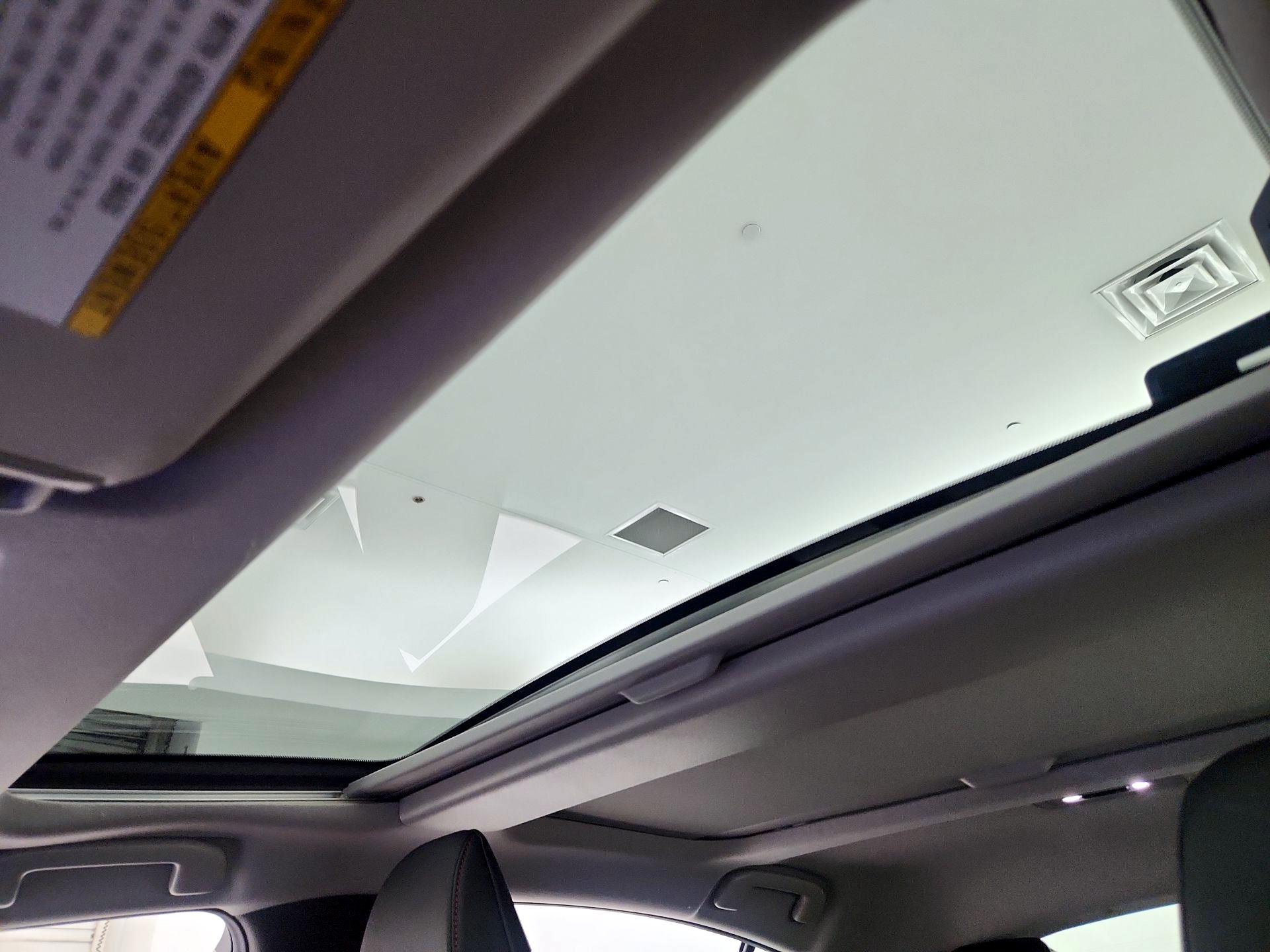 Thumbnail: 2024 Toyota Prius Prime - 20