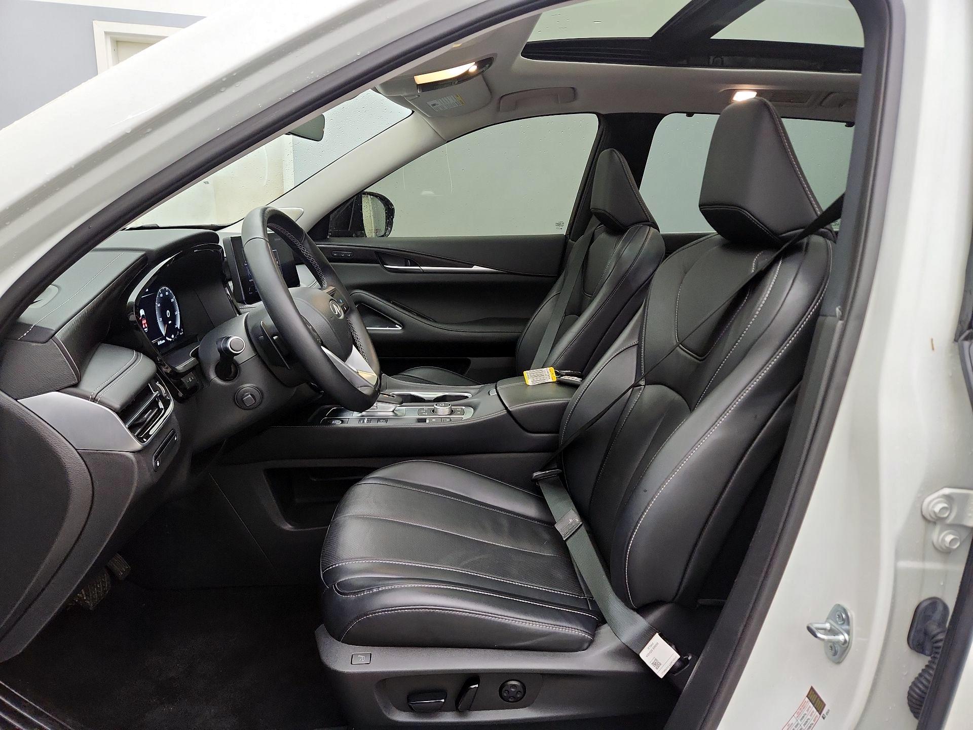 Thumbnail: 2023 INFINITI QX60 - 11