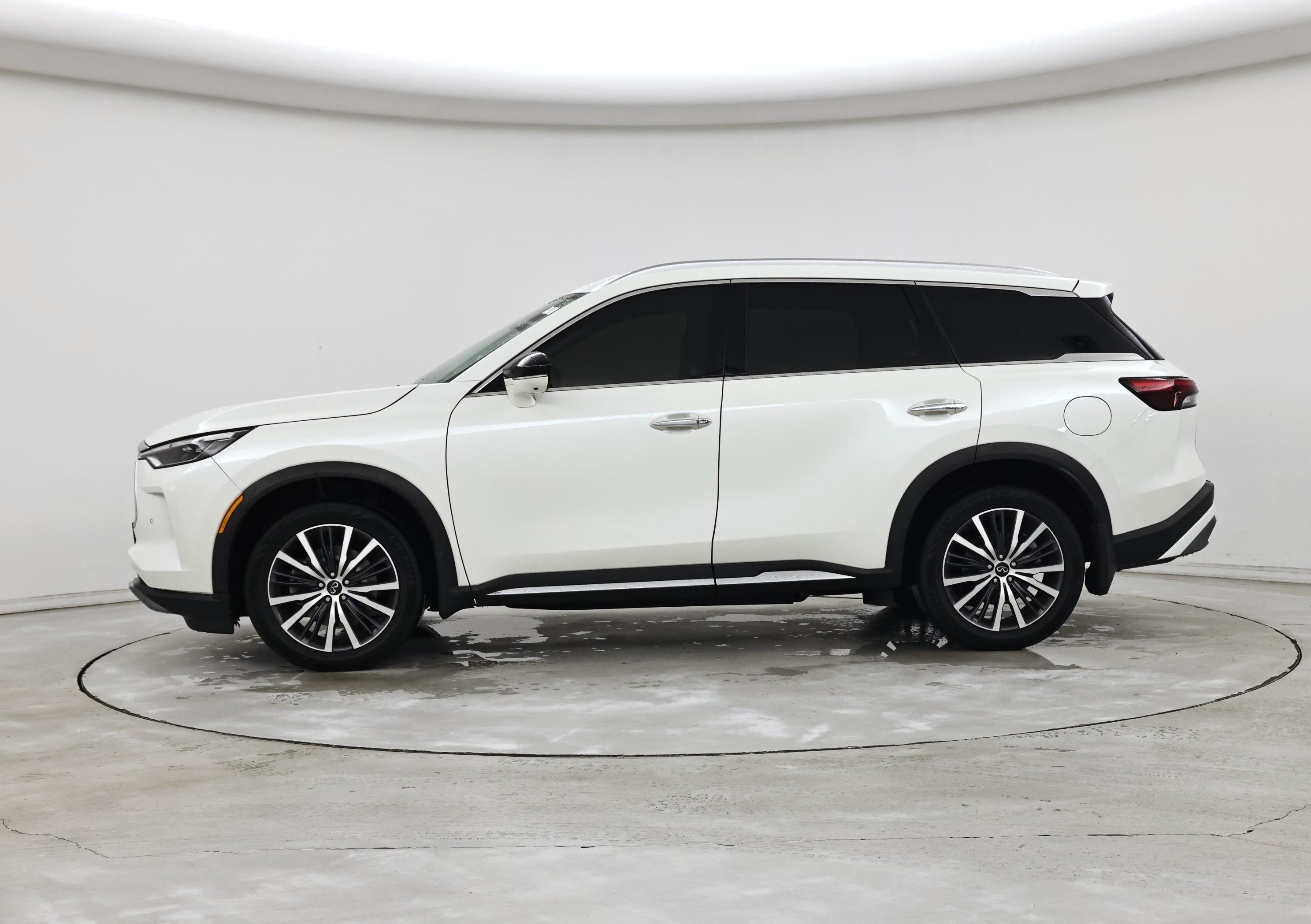 Thumbnail: 2023 INFINITI QX60 - 3